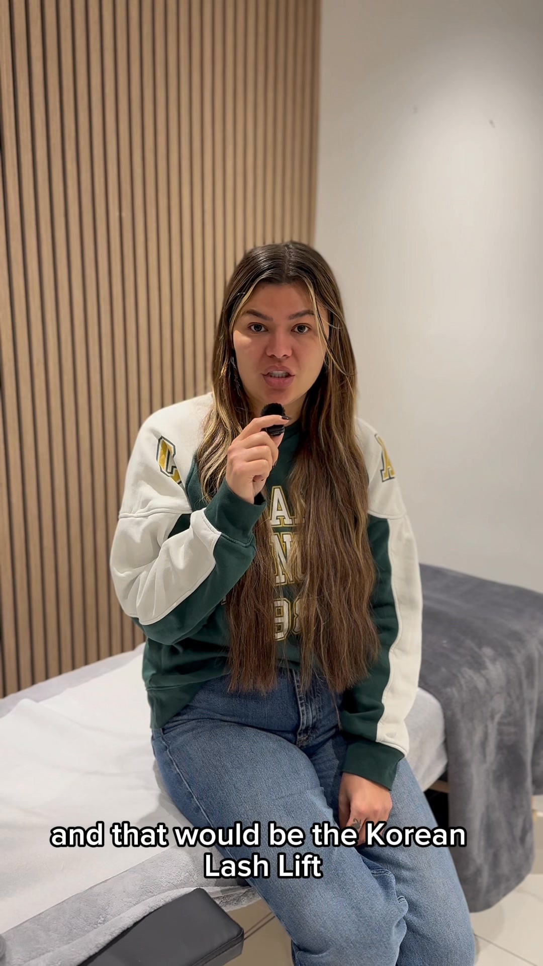 Korean Lash Lift secrets revealed 👁️✨ Alex breaks down the lift that everyone’s obsessed with!
.
.
.
.
.
#beauty #LashGoals #KoreanLashLift #CloudBeauty