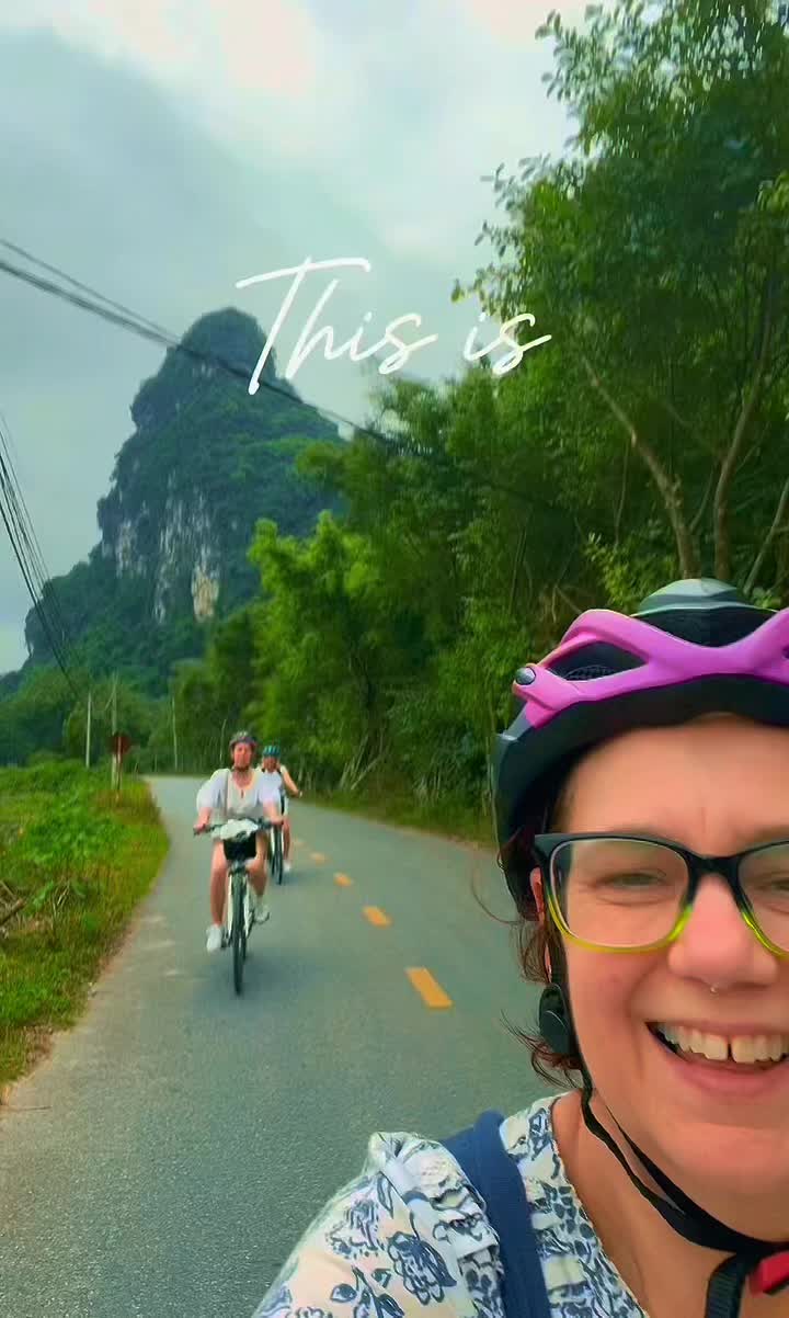 I’m back in the office after a lovely, peaceful break over Christmas 🎄
Working on another epic Vietnam adventure. Such an exciting destination & one of my top sellers this year….
If you love food, history, culture, shopping, beaches & stunning scenery, it has to be on your wish list 🇻🇳
☎️ or WhatsApp 01282 854143
📧 sarah.mcculley@mytc.com
#travelcounsellors
#personaltravelagent