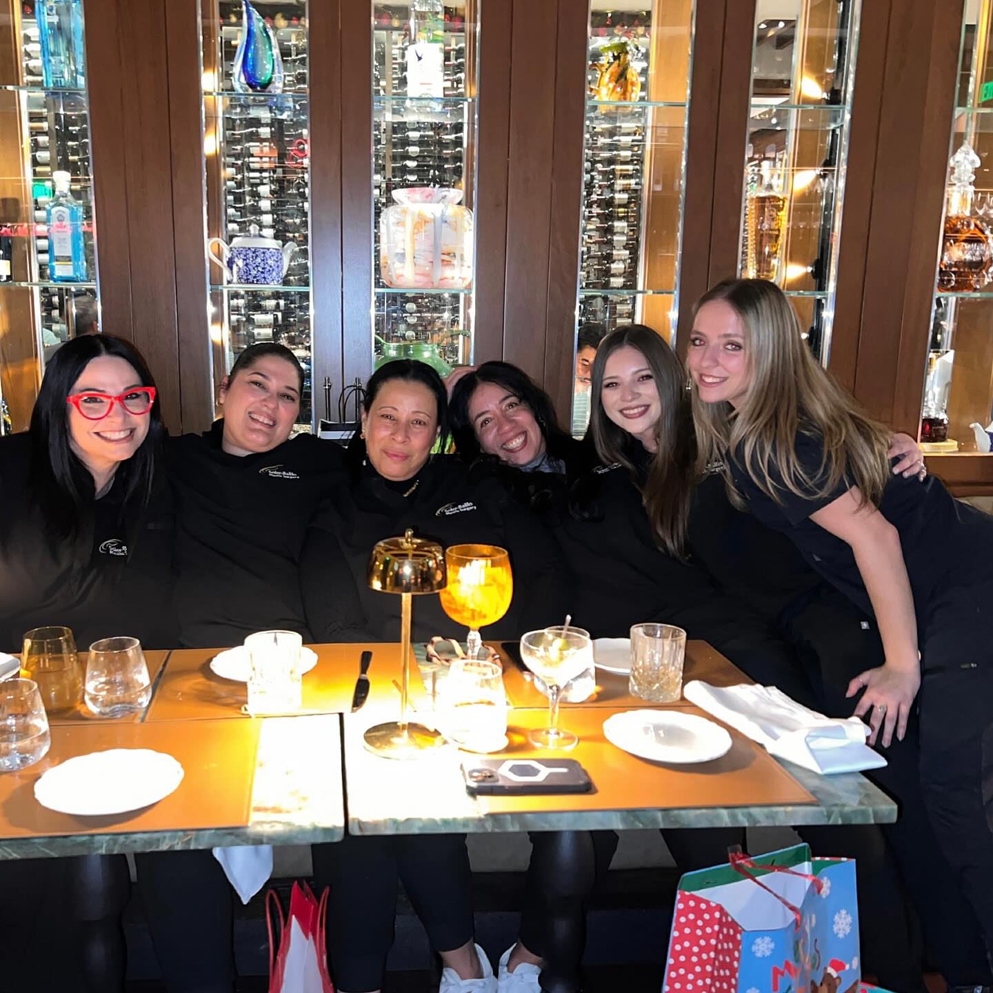 A feast + a family. 🎄✨
Our holiday party last night was the perfect celebration with the people that make everything possible.
We shared an incredible dinner at Daniel’s Miami, exchanged gifts, and then ended the night dancing at Bougainvillea’s.
Grateful for the laughter, the memories, and this amazing group. 🥂❤️