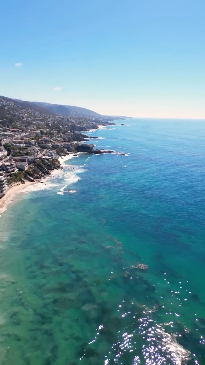 Right by the beach β
πβοΈ
.
.
Listed by @ocownerusergroup
Video by @westrobinmedia
.
.
#realestate #luxury #lagunabeach #realtor #commercialrealestate