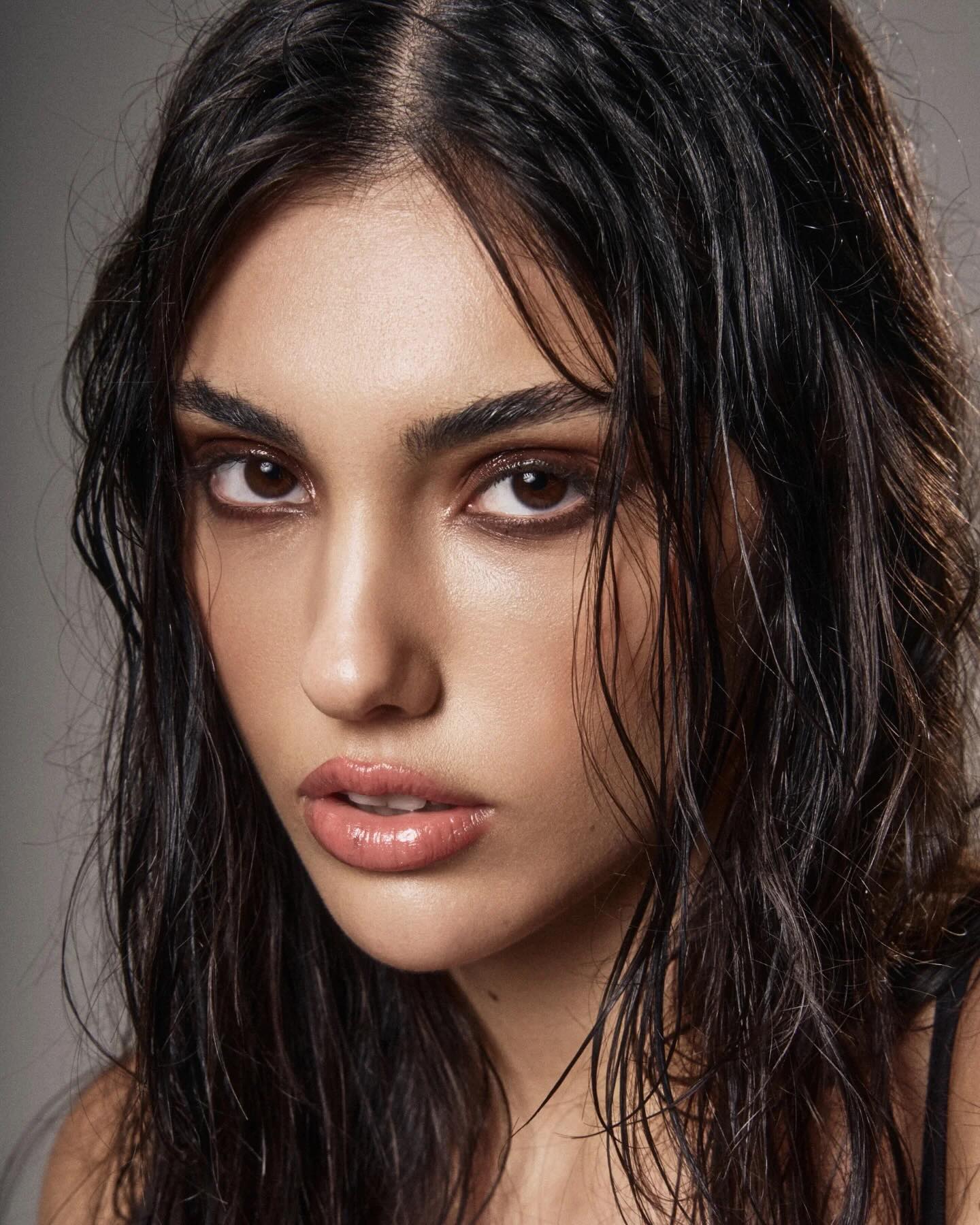 📸✨
Photo @danlipf
Model @grettazocco
HMUA @mayalewismakeup
Stylist @alissiaspics
Studio @flash.studios.london
#thedaily35mm #londonphotographer #londonfashionphotographer #fashionshoot #fashionstyle #portraitoftheday #fashionista #fashion #leatherjacket #wetlookhair
#fashionlovers #fashionphotographer #fashionphotography #editorialphotographer #editorial #ukmodels #londonmodel #photoshoot
#studioshoot #testshoot
#modelportfolio #gosee #filmaesthetic #lookslikefilm #fashiongram #fashiongrammer
#sonya7rv #777luckyfish #modeltest #londonmodeltest