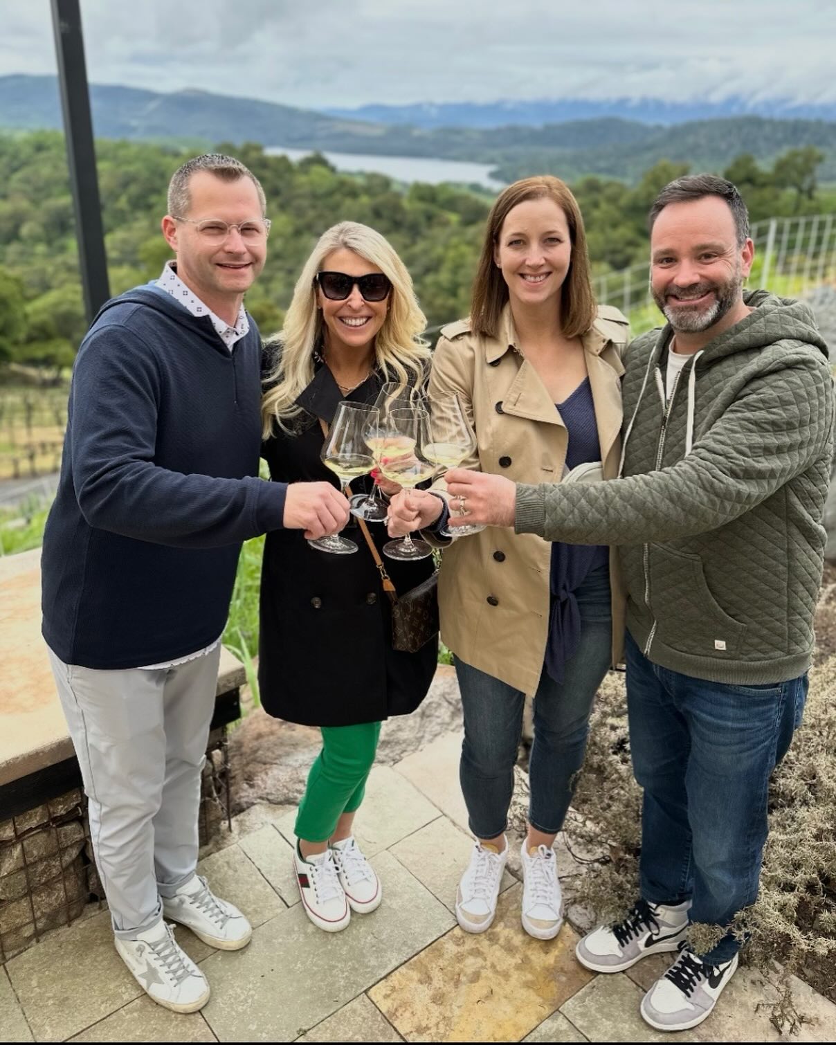 Great group tasting at Amizetta!🍇🍇🍷 #amizettavineyards