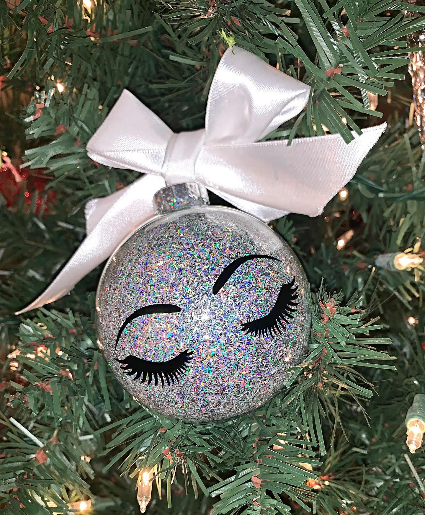 YOUR WIFE WANTS LASH EXTENSIONS, NAILS & a SPA DAY FOR CHRISTMAS!🎄