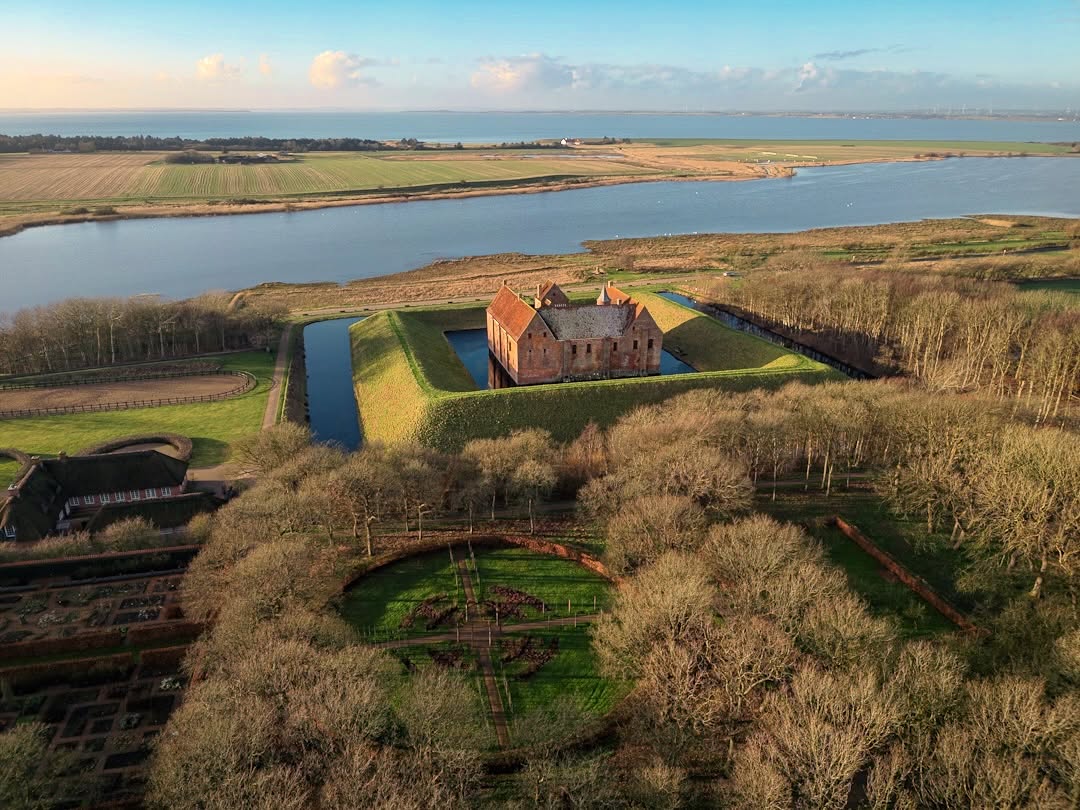 Spøttrup 🏰
-
-
-
#nordicscenes #tandrup_photography #aeriallandscape #skivekommune #danishlandscape #quietmoments #micheltandrup #natureandhistory #limfjorden #determedihuslejen #total_denmark #denmarkfromabove #landscapephotography #voresskive #nordiclight #historicalplaces #naturephotography #salling #moodylandscape #danishnature #aerialview #naturesdetails #beautifuldenmark #calmplaces #snapp_december25