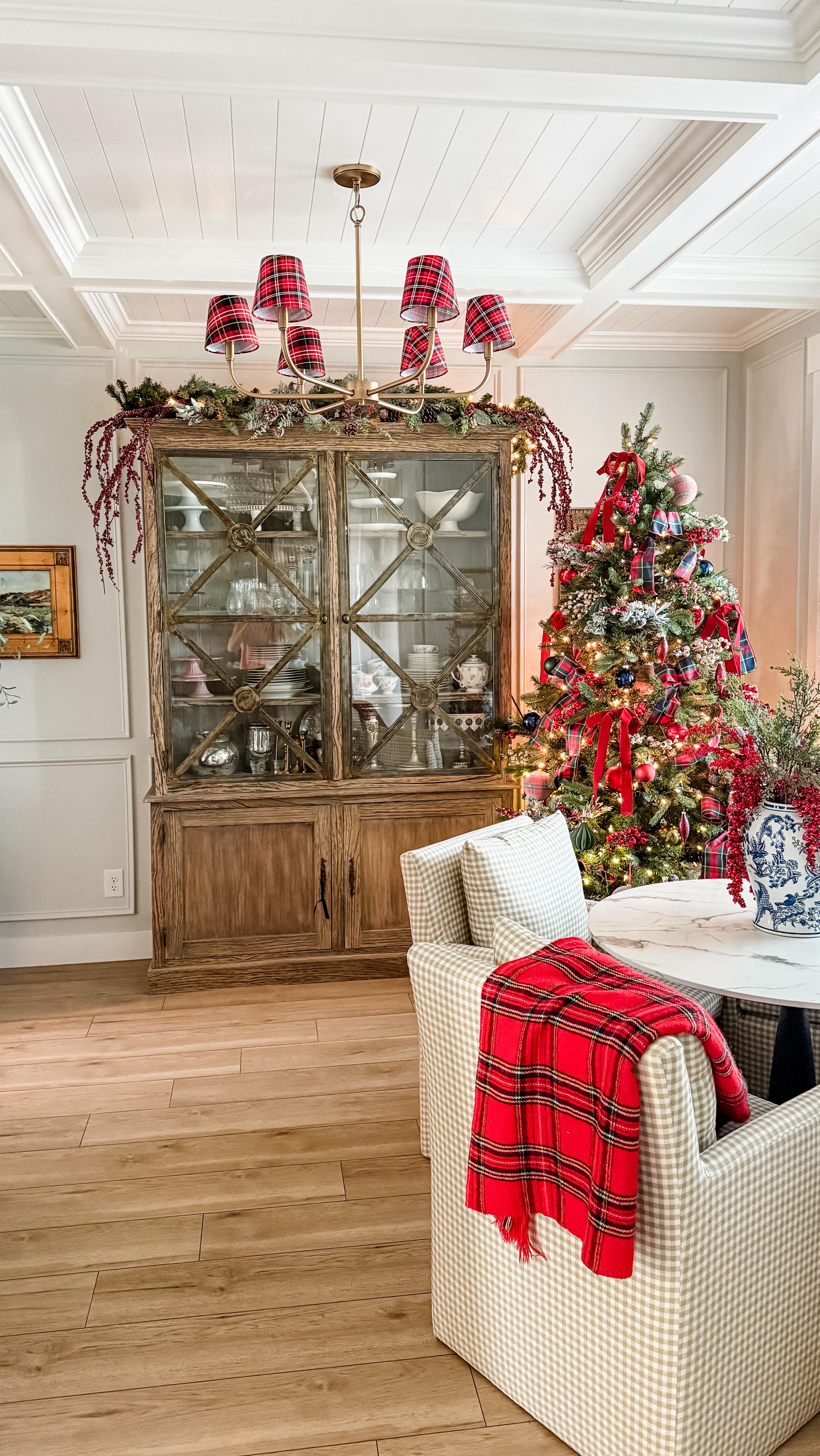 Years ago I got this great idea from @mrdavebutler to save each of the Christmas cards and pray over each family.
We save every card we receive and each week we pull one out.
That family becomes our focus for the week—we pray for them, their home, their health, and whatever they may be facing. I keep the card of the week in our family’s scriptures, and when we do our family scripture study we say a prayer for our focus family.
A simple tradition, but one that keeps us connected long after the season ends.
#newyear #newyearsresolution #newyears #tradition #traditions