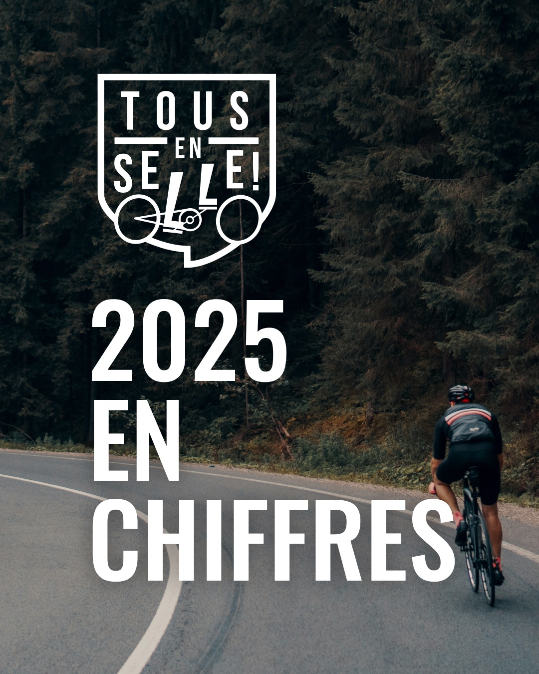 Rétroviseur sur 2025 : Une année la tête dans le guidon ! 🚲
Quelle année pour la communauté Tous en Selle ! On a voyagé, on a regardé, on a écouté et surtout... on a vibré vélo.
Le bilan de l’aventure : 🎬 70 soirées de festival à travers la France. 🎙️ 38 épisodes du podcast pour prolonger l’expérience audio.🍿 26h à visionner des films de vélo (la meilleure partie du job, on avoue). ⏱️ 37h à enregistrer des podcasts. ☕ 502 Cafés pour tenir la distance.
Et sur les réseaux sociaux, vous avez été là pour nos 84 posts !
Merci de faire vivre cette passion. On déchausse les cales pour quelques jours, et on repart pour un tour !✨
#tousenselle
