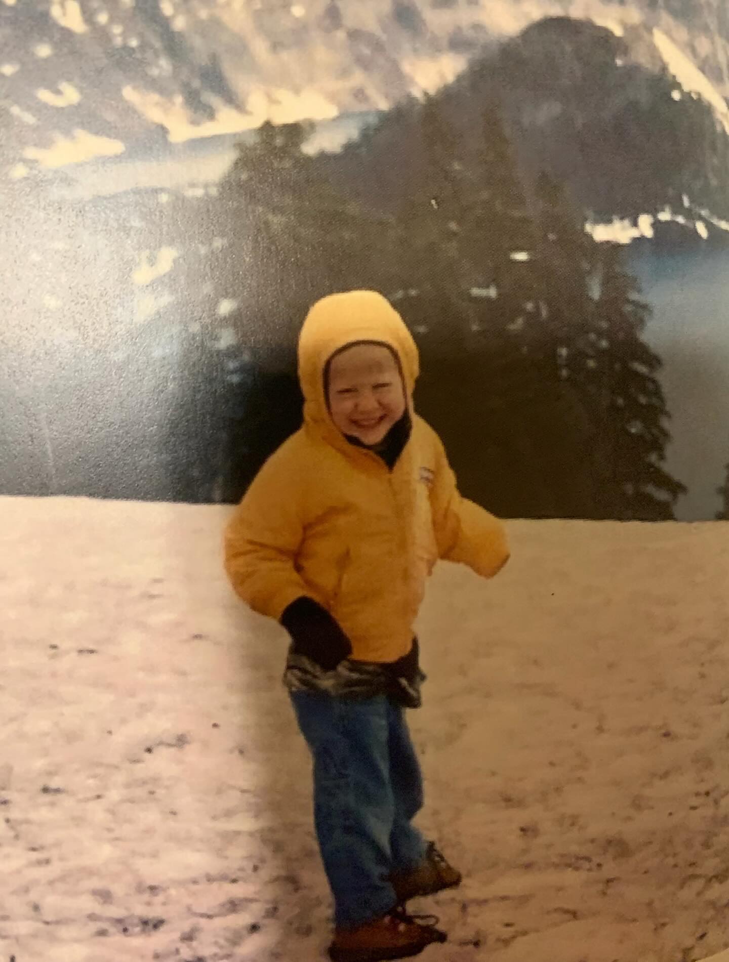 We’re excited to share that 2025 Fall Scholarship recipients will be announced the first week of December! Thank you to all who applied — we’ve been blown away by your stories and dedication.
With Giving Tuesday around the corner, we’re grateful for everyone who supports our mission. Your generosity helps us create these opportunities for students year after year. 💛 We have so much more to share on our newsletter. If you have not yet subscribed go to our website! 🫶🏽🫶🏽