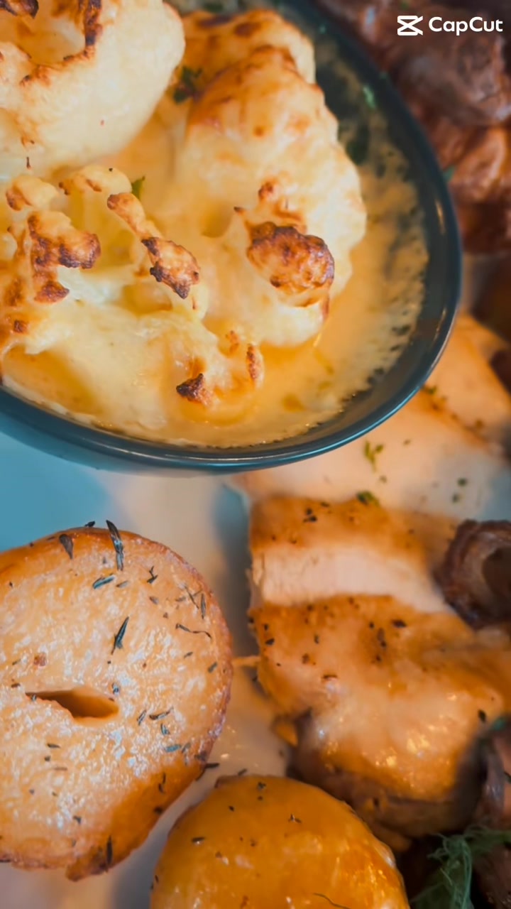 Sundays made special with Cozy ๐ธโจ