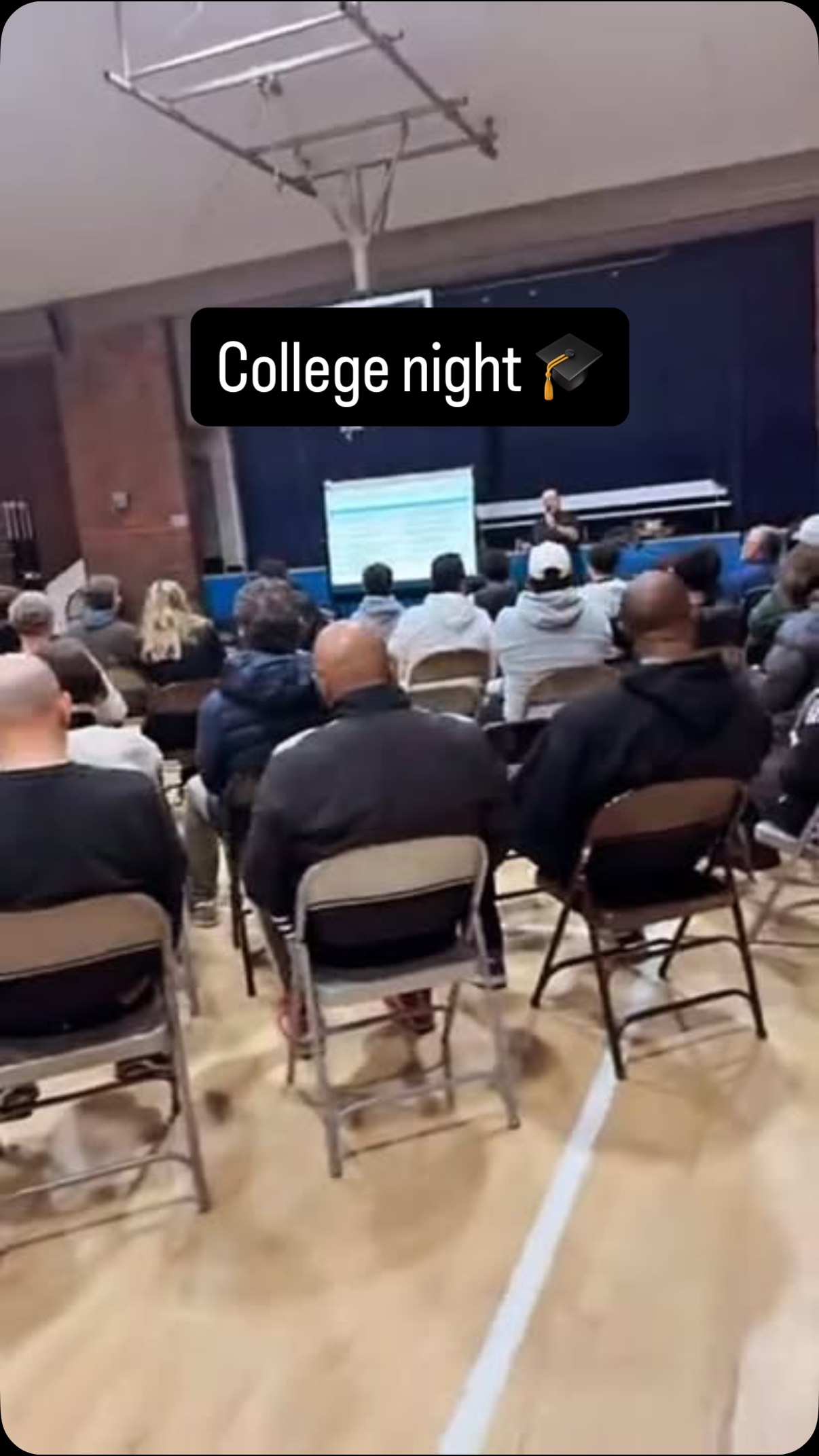🎓 THANK YOU FOR JOINING OUR 2025 COLLEGE NIGHT! 🎓
Juventus Academy Los Angeles / Los Angeles Youth successfully hosted its 2nd Annual College Night on December 5 — and what an incredible evening it was!
Players and parents filled the room as we walked through the college recruiting process, discussed pathways for every level (NCAA, NAIA, NJCAA), and shared strategies to help our athletes take the next step in their academic and soccer careers.
A huge thank you to all the families who attended and to our LA Youth players for showing commitment to their future. Moments like this strengthen our community and prepare our athletes for long-term success on and off the field.
We look forward to guiding every player in the journey ahead.
The pathway to college soccer continues! ⚽🎓
#JuventusAcademyLA #LAYouth #CollegeNight #CollegeSoccer #NextStep #PlayerPathway #JuventusFamily