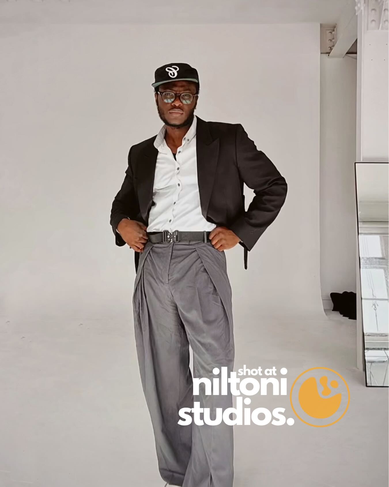 Step into Niltoni Studios, where good light, good laughs, and good memories come together. Your story deserves photos that feel alive - let’s make something beautiful. ✨
#newcastlephotography #newcastleupontyne #photographystudios #photoshoot #fashion