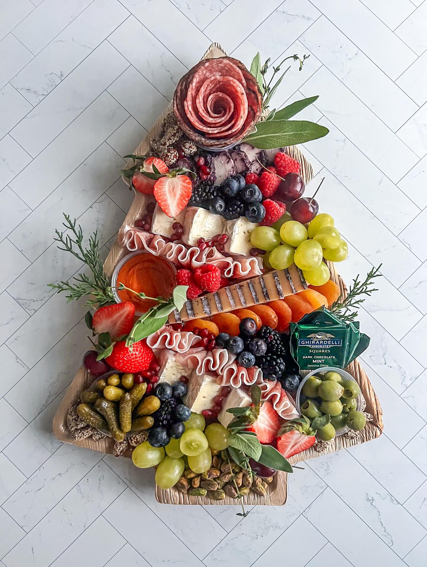 ๐โจ Holiday hosting just got more beautiful!
My festive Christmas Tree Charcuterie Boards are officially available! Perfect for gifting, parties, teachers, clients, or cozy celebrations at home.
Beautifully filled with fresh fruits, artisan cheeses, salami roses, chocolates, crackers & all the holiday touches your table deserves.๐โค๏ธโจ
๐ฉ Link in Bio to preorder โ limited quantity!
#HolidayCharcuterie #ChristmasBoard #GrazingTable #HolidayGrazing #CharcuterieLove #FestiveFoods #PalmBeachCaterer #BrowardCountyCaterer #SouthFloridaEats #HolidayEntertaining #GrazingJoyCharcuterie #Christmas2025 #FoodArtistry #HolidayTreats