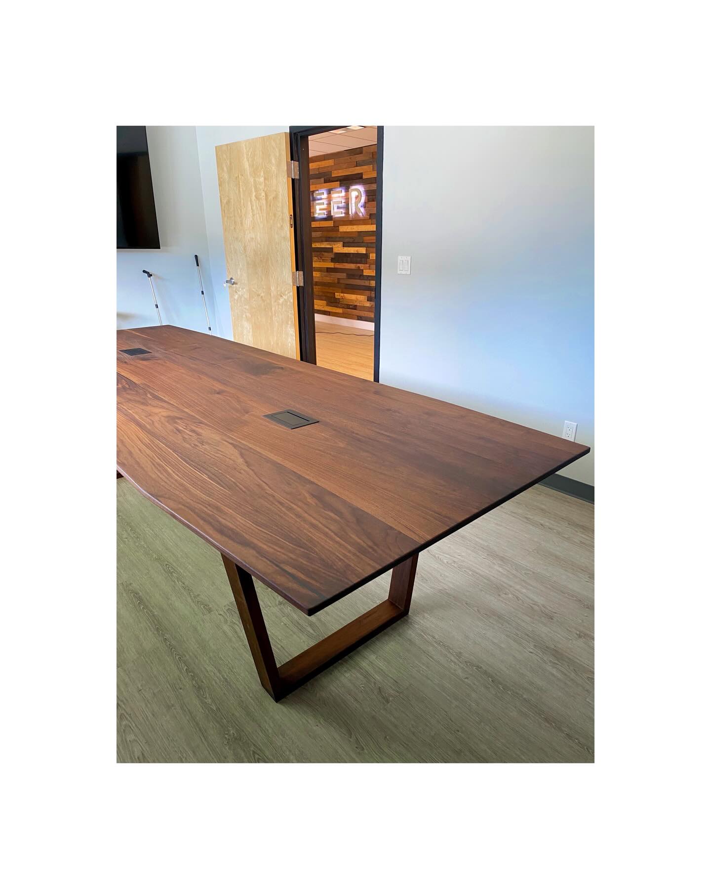 Matching 6” walnut table for Privateer
#walnut #conference #tables