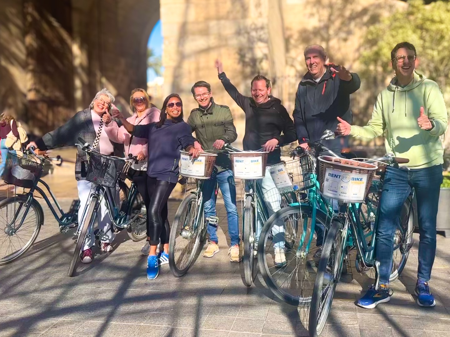 What an amazing Saturday we had!
Erwin and his friends joined Stephanie and her friend, and together we set off on a bike tour that was already buzzing with good vibes from the very first pedal stroke. 🚲
We cycled past Valencia’s historic highlights, made a few well-deserved pit stops, cruised through the famous Turia Park, and of course rolled by the iconic City of Arts and Sciences aka “the place where everyone takes photos to make their friends jealous.”
Want to discover Valencia in the most relaxed, enjoyable way possible? At Get Involved Valencia, we offer both private and group tours always in small, friendly groups, so you get all the attention you deserve (and yes, you can totally tell us your wishes…).
Nothing matters more to us than making sure you have an unforgettable experience. During your stay, you can always reach out to us for tips or help, and of course you’ll receive our legendary list of the best bars and restaurants.
Your tastebuds will thank you!
So come to Valencia… the happiest, sunniest, most irresistible city in Spain! 🍊
Tours in DE/EN/ES/IT/FR/NL
.
.
#gezelligfietseninvalencia #valencia #gezelligvalencia #fietstour #biketour #hiking #hikinginspain #fietseninvalencia #weekendjeweg #cargobike #getinvolvedvalencia #bezienswaardighedenvalencia #bikerental #nederlandsegidsinvalencia #bezienswaardighedenvalencia #citytripvalencia #stedentrip #fietstocht #thingstodoinvalencia #visitvalencia #highlightsvalencia #winetasting #tapastour #paellacookingclass