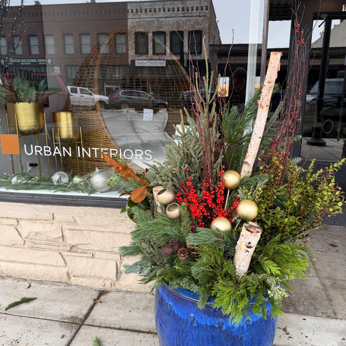 Merry merry #prettyporch