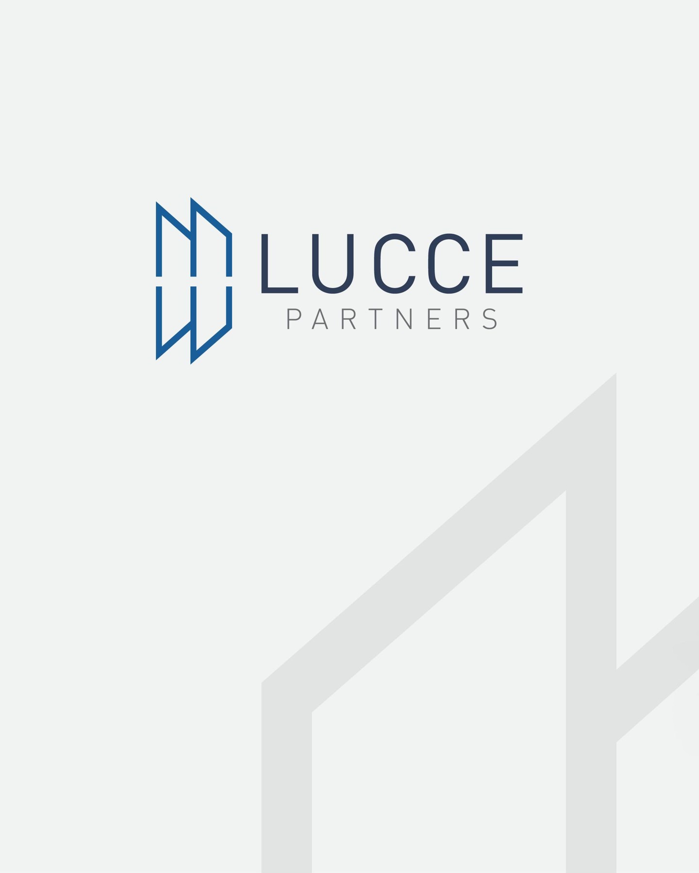 Muito além da estética, uma identidade visual bem construída garante coerência, consistência e credibilidade.
Para a Lucce Partners, desenvolvemos um universo visual elegante e atemporal, que traduz objetividade e reforça a transparência em cada ponto de contato.
O resultado é uma marca que inspira clareza, sofisticação e confiança, em que cada elemento foi cuidadosamente pensado para elevar a percepção de valor e consolidar o posicionamento da empresa.
#EolicaBranding #IdentidadeVisual #Branding #DesignEstratégico #PosicionamentoDeMarca #DesignDeMarcas #ConsultoriaDeBranding #ComunicaçãoEstratégica