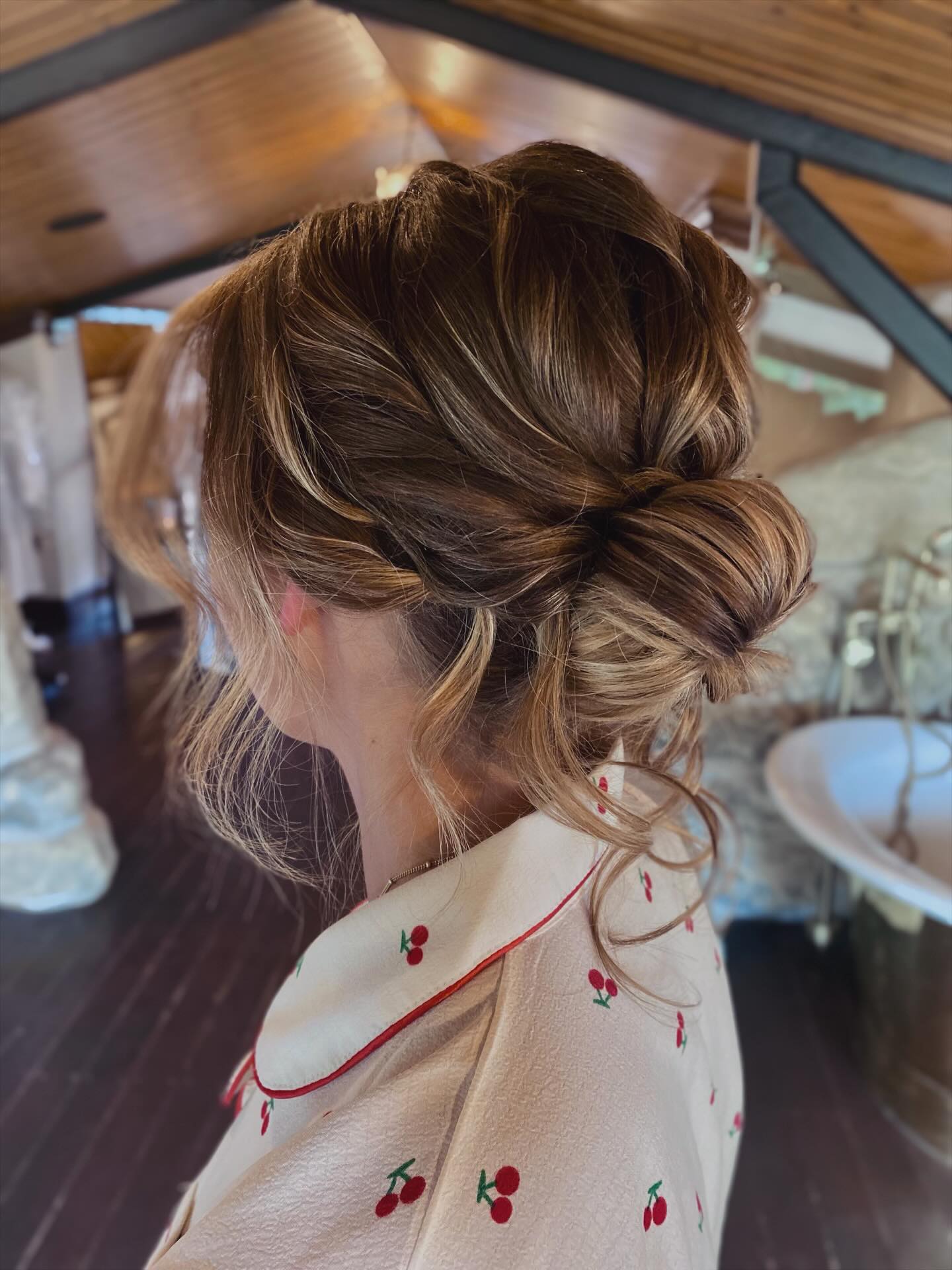 This is how I make sure my brides feel listened to 🤍
It starts long before the wedding morning. I like to know how you usually wear your hair, what you love, and what just doesn’t feel like you.
By the time we get to your trial, I already have a sense of your style from your personal bridal portal questionnaire and inspiration uploads. That means your trial is calm, focused, and fun. No pressure, no guesswork, just us figuring out what will feel perfect for your day.
When you arrive, we always chat through everything before I even touch your hair. The styling is important, of course, but getting to know you, your dress, and your day matters even more.
After the trial, I check in for any tweaks or feedback, and again closer to the wedding, just to make sure everything still feels right.
It’s a simple, considered process, and it means you can feel understood, supported, confident and ready to enjoy your wedding morning! 🥂💍
If this feels a bit like you, I’d love to hear from you. DM me or hit the link in bio for a full quote and brochure ✨🤍
#leicestershireweddings #bridalhairstyliststamford #bohoweddinghair #2027wedding #thewillowmarshfarm