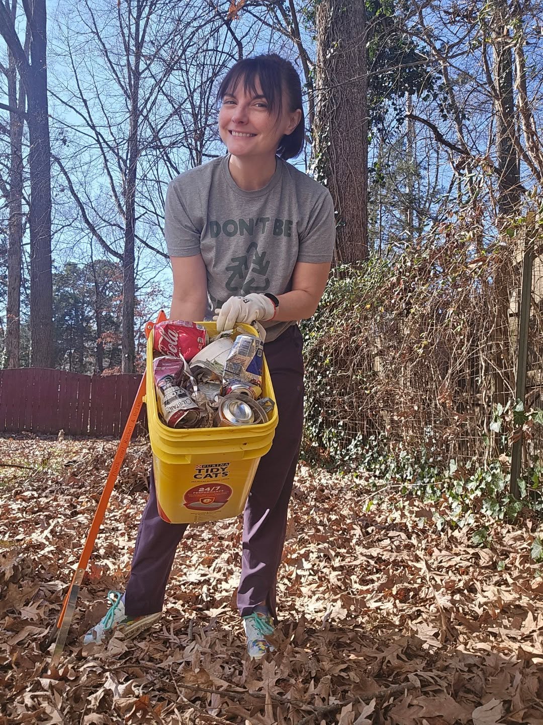 I am indeed wearing a t-shirt on January 7. You're so funny, North Carolina. (And so lovely!)
4 pounds of trash cleaned up near the Independence Regional branch of the library. 🎉
#TrashCleanup #ProtectNature #ProtectWildlife #ProtectOurWaterways