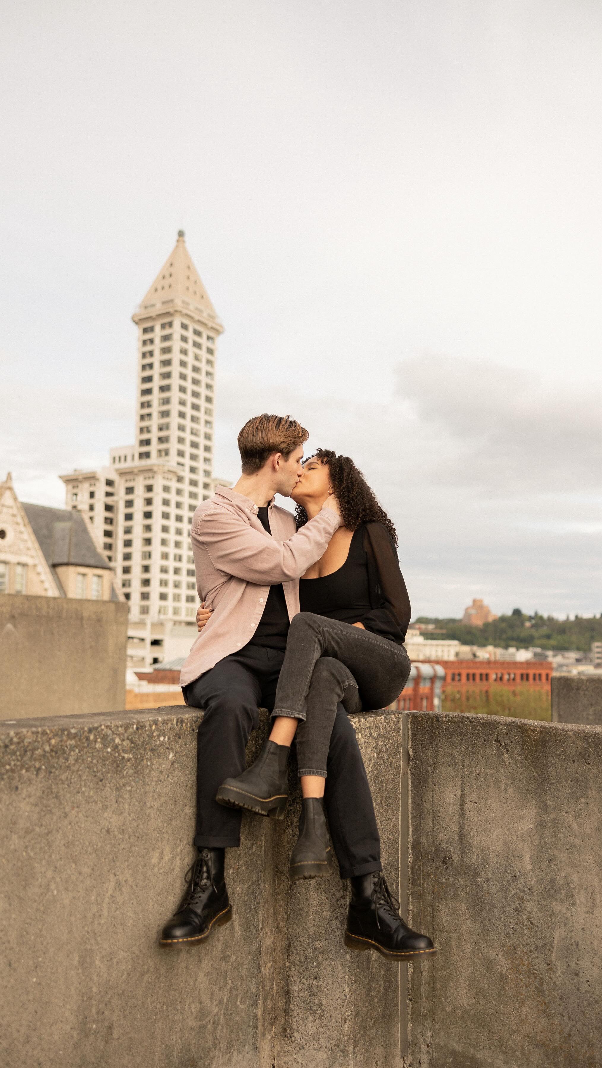 Get ready with me for a client’s photoshoot, as a first time mom. This hobby has become so much more than a simple hobby…it’s become…well..a 3rd job…that pays almost as much as my regular, 6 figure job…which is…insane…and I still can’t believe it…Some people have asked me if I am going to give up on photography now that I’m a mom…why would I? The answer is no. I’ve just reached a milestone called “motherhood” and will continue to capture other peoples’ milestones through my work. Brian and I are also working towards other milestones in our private, personal, off-line life. Motherhood doesn’t mean I have to drop all my other titles….it just means I’ve become the master of multitasking and my priorities have shifted a bit. It also means it takes me an hour to get ready to go somewhere instead of 15…that’s all. 😉
#bellevue #bellevuedowntown #bellevueengagement #bellevuewedding #bellevueweddingphotographer #bellevueengagementphotographer #bellevuephotographer #seattle #seattleengagement #seattlewedding #seattlebride #seattledowntown #bellevuepark #seattlefamilyphotographer #bellevuefamilyphotographer #bellevuelifestyle #bellevuelifestylemagazine #bestlifeever #bellevuesquare #bravern #bestofseattle #시에틀 #시에틀사진작가 #지작가 #박작가 #西雅图摄影师 #西雅图 #西雅图婚礼 #西雅图订婚