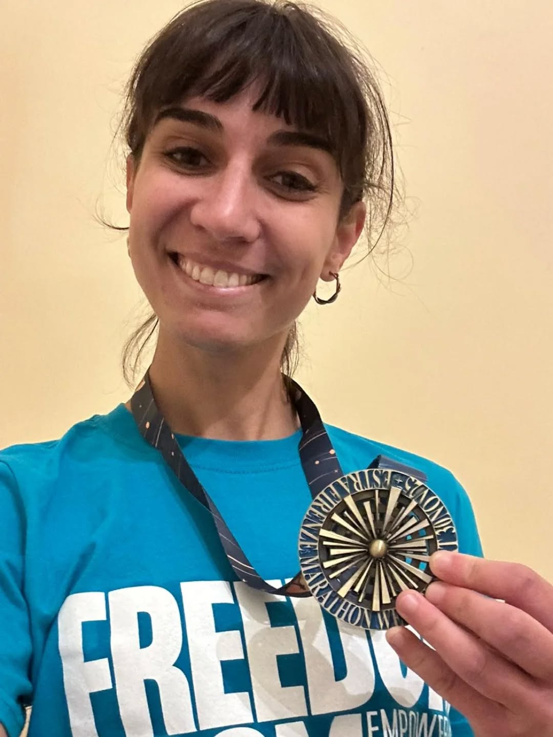 🏅 Medal Monday 🏅
Yesterday, Clara ran her first marathon in the beautiful city of Florence 🇮🇹 Clara has a natural talent for running (not that she would ever admit it), but she also works incredibly hard and has truly found a love for it. She has balanced her busy London life with training brilliantly and has learned a lot this block.
Congratulations, Clara! Enjoy all the pizza and pasta. 🍕
🎶 Clara's favourite running songs:
Fuel Fandango – Salvaje
Fontaines D.C. – Boys in the Better Land
High School Musical – What Time Is It (no comment…) 🎶
There is still time to join RPC, although spaces are filling up quickly, so please make sure you have completed your athlete profile and paid your deposit, as this is the only way I can guarantee you a space for winter/spring training.
#runproudcoaching
#RPC
#running
#runningcoach
#medalmonday