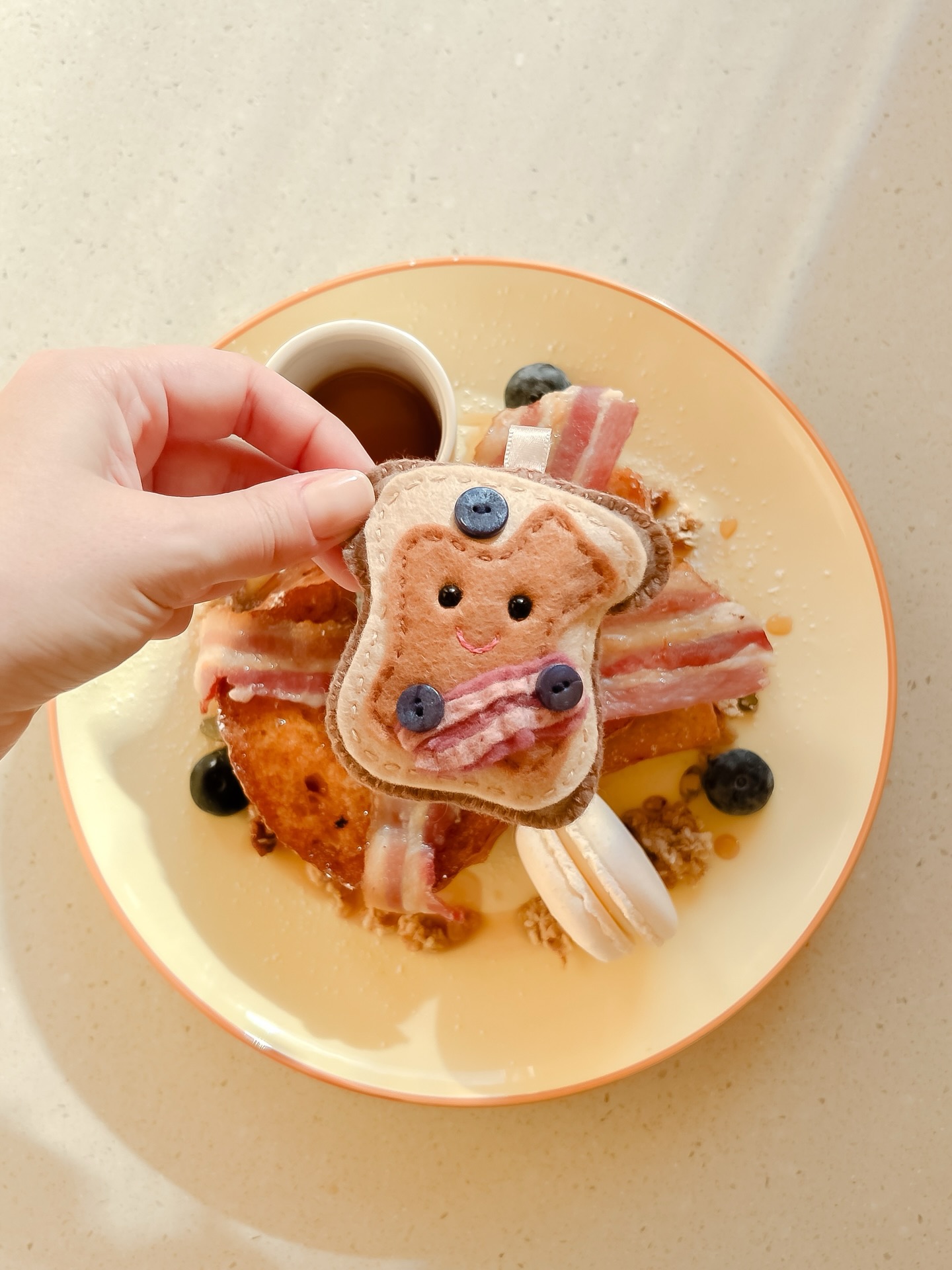 The eagle-eyed amongst you may have spotted some ADORABLE additions to our counter this week..
Introducing our brand new Emotional Support Snacks in collaboration with local textile artist @heartfeltdesignsuk13 🍞 Featured today is our french toast.. swipe to see his super cute friends!
Available exclusively in-store, these delightful little pals make the BEST christmas present for a friend (or for yourself, let’s be for real). Use them as a bag charm, keyring, rear-view-mirror accessory, or even as a decoration for the christmas tree 🎄
We currently have very limited stock, so if you want one, be quick!
#letthemseecake #bagcharms #christmasdecorations #christmasgiftideas #cutekeyrings