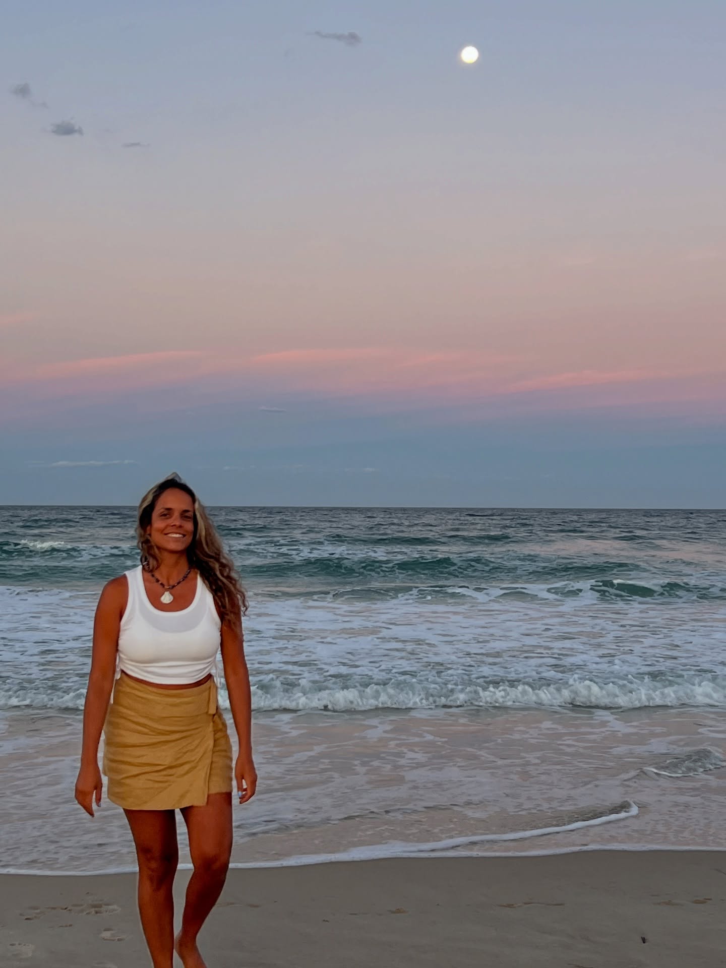 A little glimpse of how November looked over here. 🥰
1. Started with a full moon 🌕 in Taurus
2. Lots of ocean dips with him 🩵
3. My sunflowers bloomed 🌻🌻🌻
4. Went to the gym more consistently
5. Nourished my body in the best way 😋
6. Lots of bike rides along the coast 🚴
7. Started mentoring this beautiful artist @natsena.art
8. Started another residential mural 🌱
9. Worked a lot in admin/other projects and wrapped up the mural 💻
10. FaceTimed my mum and brother 🤳
11. Brekkie with my creative girls ☕️
12. Celebrated my friend’s birthday 🎉
Life is made of tiny moments that become the big, beautiful ones. Grateful for every blessing 🩵