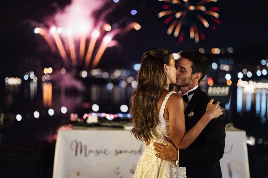 Love was in the air for Sarah and Omar.
We just spiced it up a little bit with fireworks !
📷@puciwed
#karemevents #fireworks #destinationwedding #loveisintheair