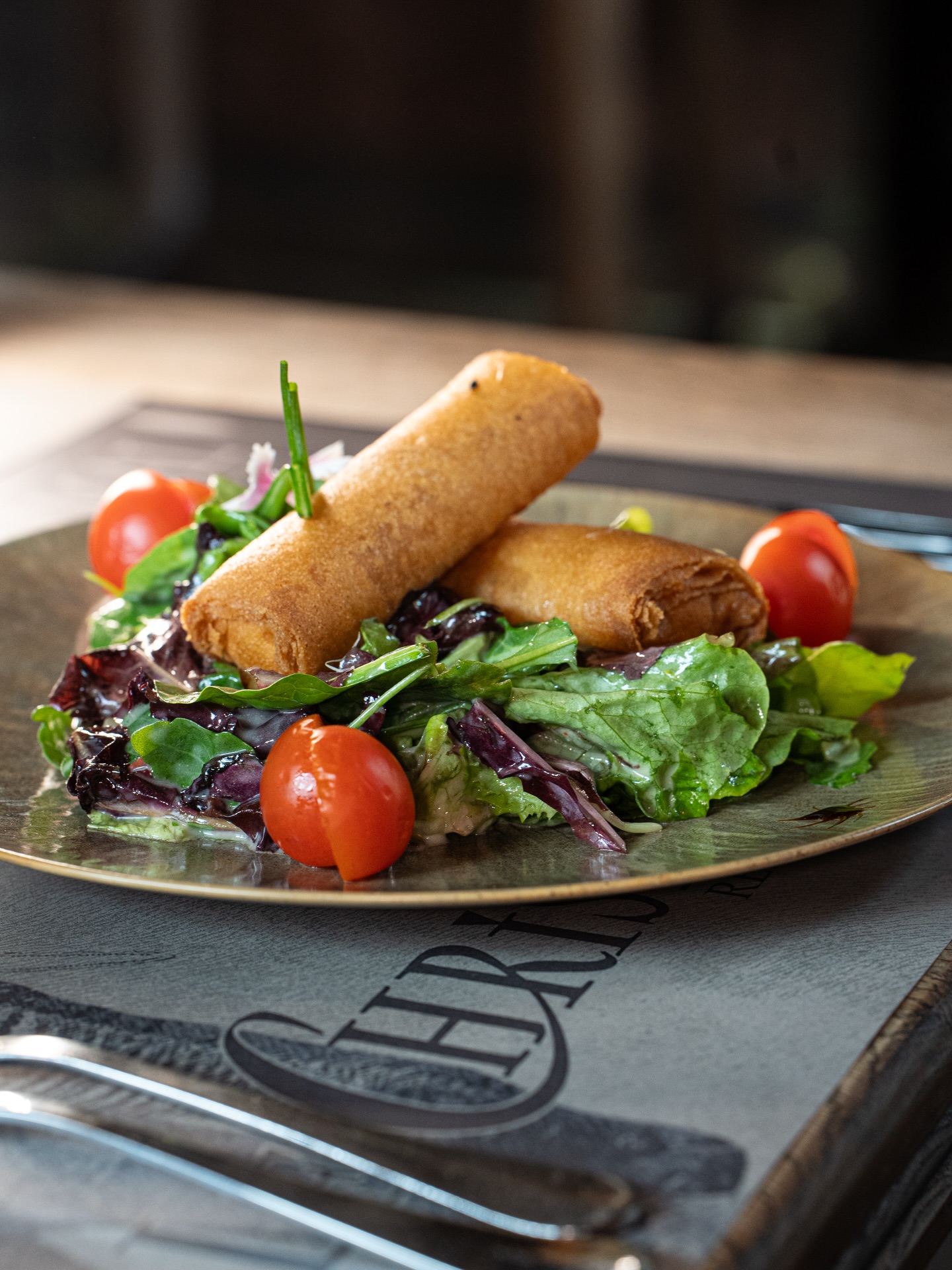 Une cuisine inspirée, des saveurs maîtrisées.
✨ L’art du goût, le charme de la table.