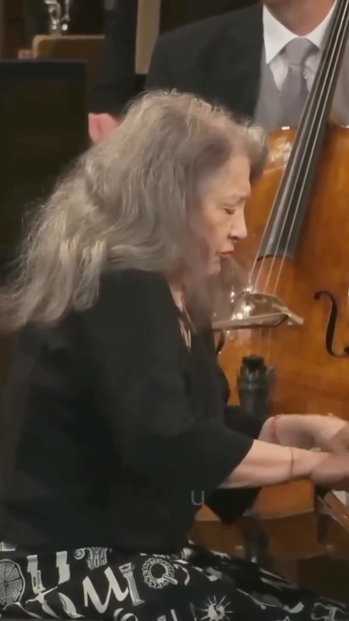 @marthaargerichpiano und @charlesdutoitofficial am Freitag, 27. Februar 2026 zurück in Bern!
Vorverkauf
🎫 meisterzyklus.ch, ticketmaster.ch
📧 billettkasse@meisterzyklus.ch
📞+41 31 994 49 22 (Di - Fr 8 -12 Uhr)
📍Buchhandlung zum Zytglogge
🎬 https://youtu.be/cJOW5mlhH_Y?si=P0xlOW8V0_nAq17j