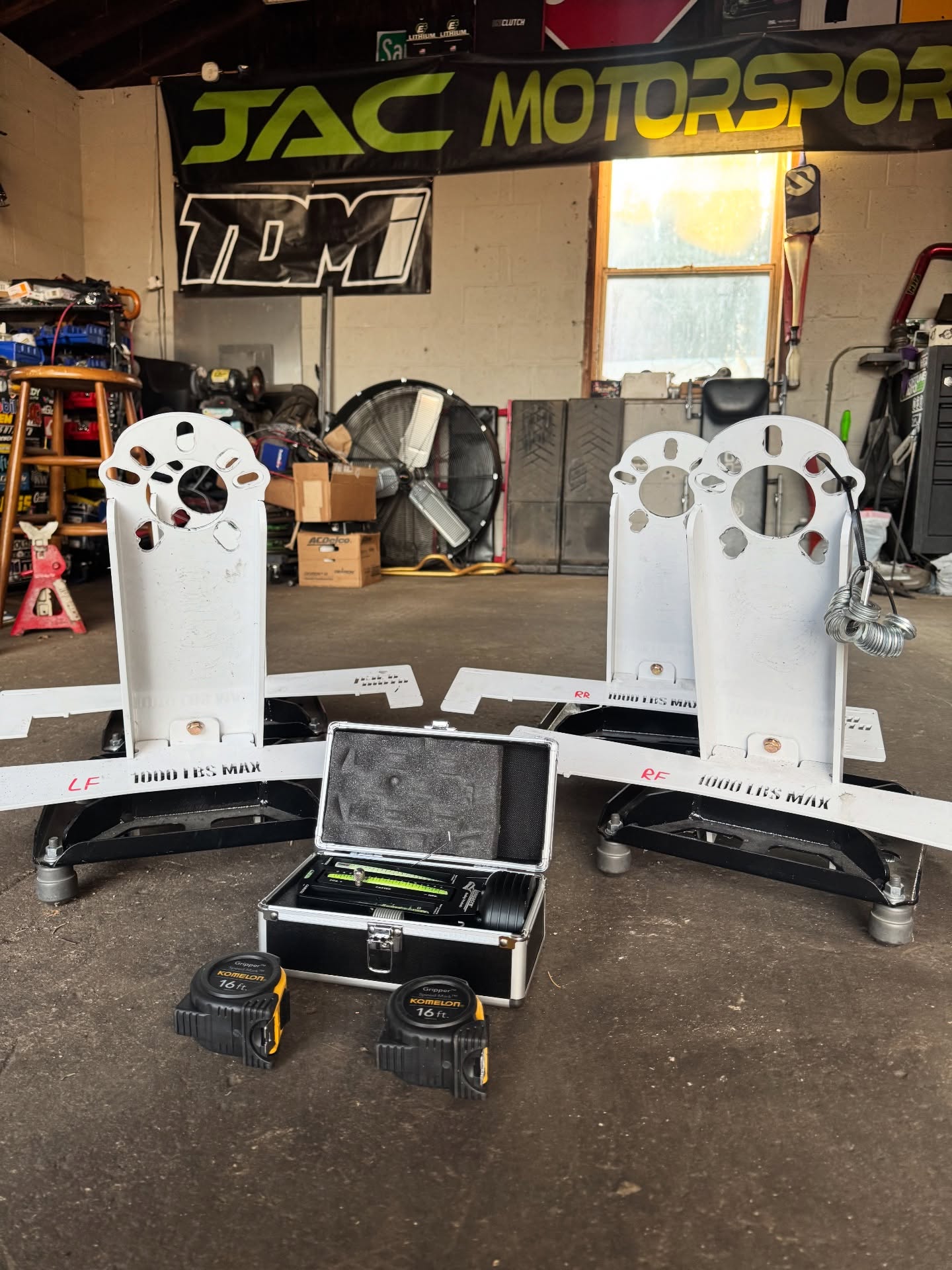 I can FINALLY do accurate alignments at my house! Now, who wants to come over and learn how to use this thing with me 🤣
*Shout out to @100hpwarrior for the homie hook up price. Be sure to give him a follow, he’s a ripper in his Miata