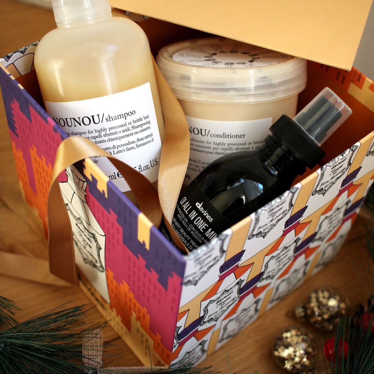 Des formules clean.
Des résultats qui se voient.
Des cheveux qui respirent.
Davines, c’est le pro version cool : efficace, sensoriel, responsable.
Des produits qu’on utilise en salon… et qu’on adopte à la maison.
À retrouver chez Glam Corner Store ✨
#Davines #HairCarePro #cleanbeauty