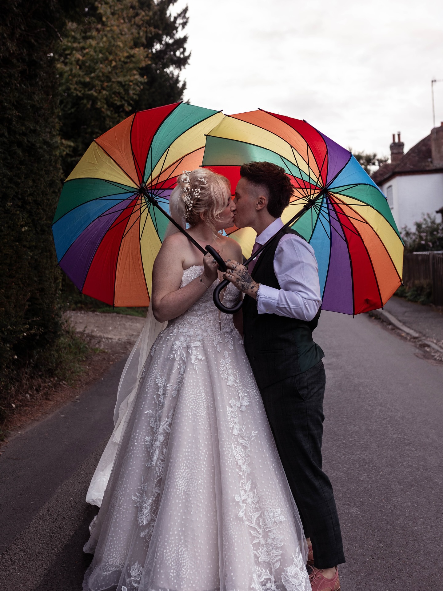 When couples throw out the rulebook and lean into their own magic… this is what happens.
If ‘you do you’ is your wedding vibe then I am probably the wedding photographer for you
These two beauts had a wicked theme for their day and it was just beautiful, an absolute honour to be working for the magical stunner Amy from @tealandwhitefilmandphoto
#HertfordshireWeddingPhotographer
#LondonWeddingPhotographer
#SurreyWeddingPhotographer
#EssexWeddingPhotographer
#BuckinghamshireWeddingPhotographer
#RelaxedWeddingPhotography
#FunAndRelaxedWeddings
#CandidWeddingPhotographer
#NaturalWeddingPhotography
#ChilledWeddingPhotographer
#LaidBackWeddingVibes
#SouthEastWeddingPhotographer
#UKWeddingPhotographer
#hertfordshireweddingphotography #londonwedding
#londonweddingphotography #cambridgeweddingphotographer #authenticweddingphotographer #nontraditionalweddingphotographer #youdoyou #roseraephotography #londonweddingphotographer #londonweddingphotography #wickedforgood