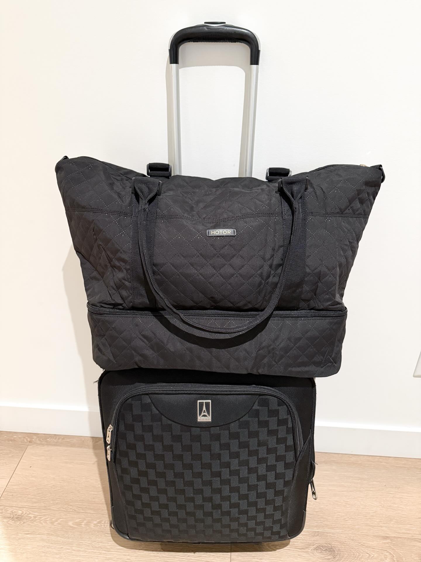 These 3 travel hacks are always in my back pocket. Especially when we’re flying with kids 👧🏻 🧒🏻
✔️One saves us time (and sanity) at the airport
✔️One gives me peace of mind I didn’t know I needed
✔️One keeps our hotel room from looking like a tornado hit it
Want the full list? Drop a 📷 in the comments and I’ll DM you the link to join my free family travel group!