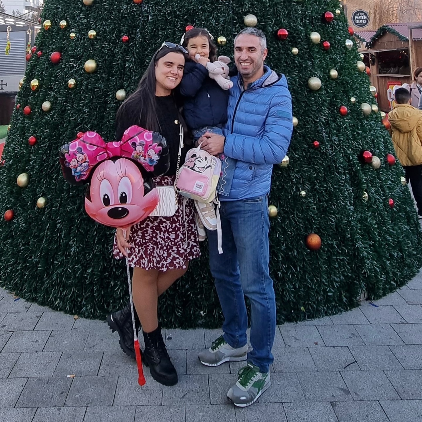 🎄🎅🧑🧑🧒🤩