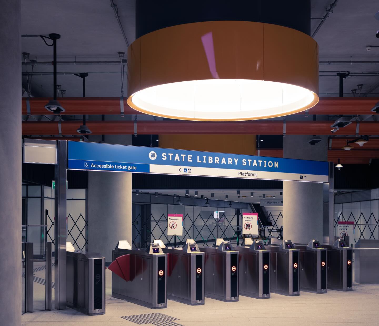 State Library Station
Photographer: @adamd_photos
Camera: Canon R8
Lens: RF 35mm 1.8
#statelibrarystation #metrotrains #streetstyle #photography #metrotunnel #urbanphotography #trainstation #arcitecturephotography #streetportrait #lifestyle #melbourne #cityvibes