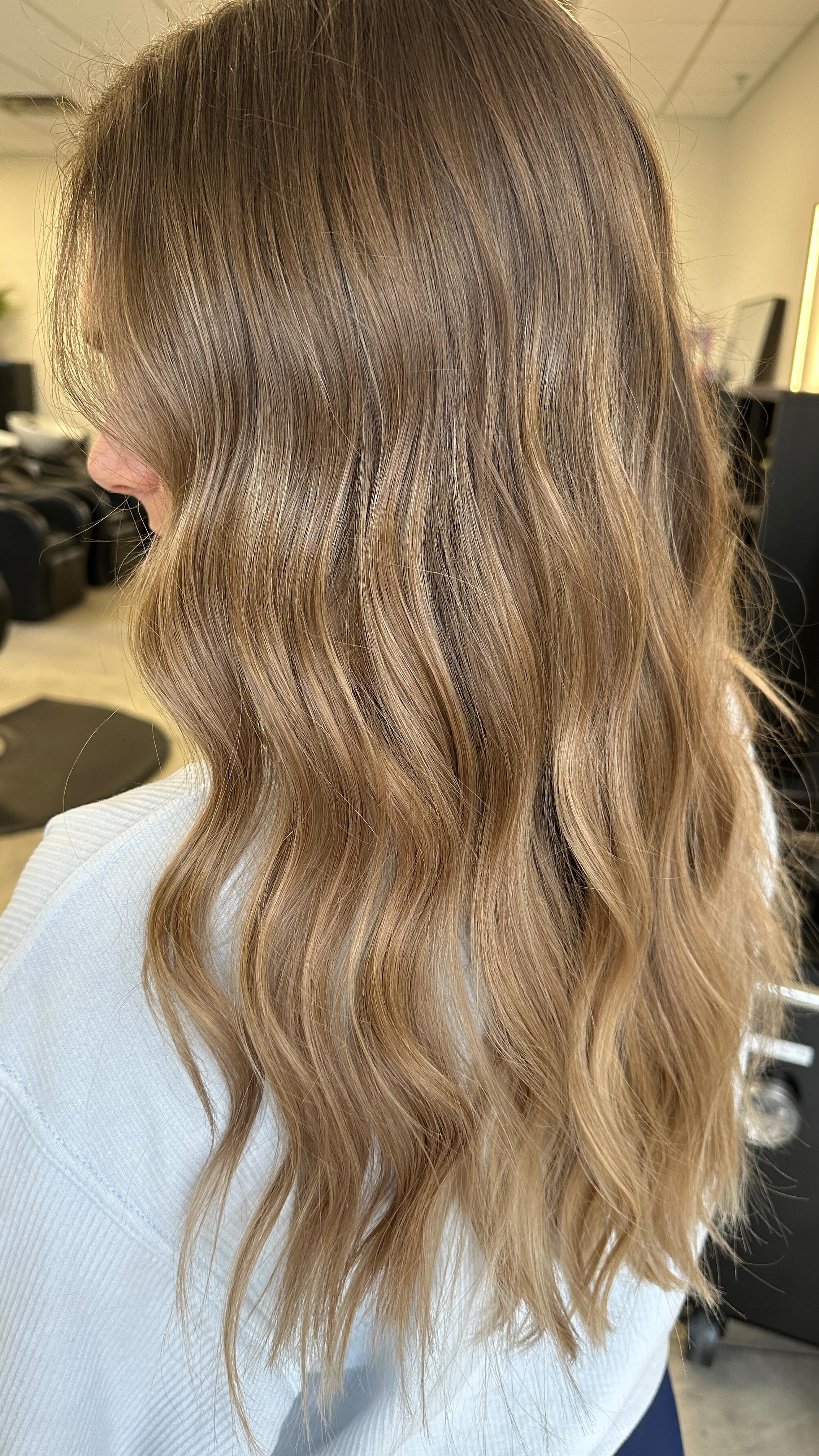 Feeling extra grateful this year for the clients who have supported me through maternity leave, limited hours because of daycare, and my visits back home. You are truly appreciated! 🫶🏻