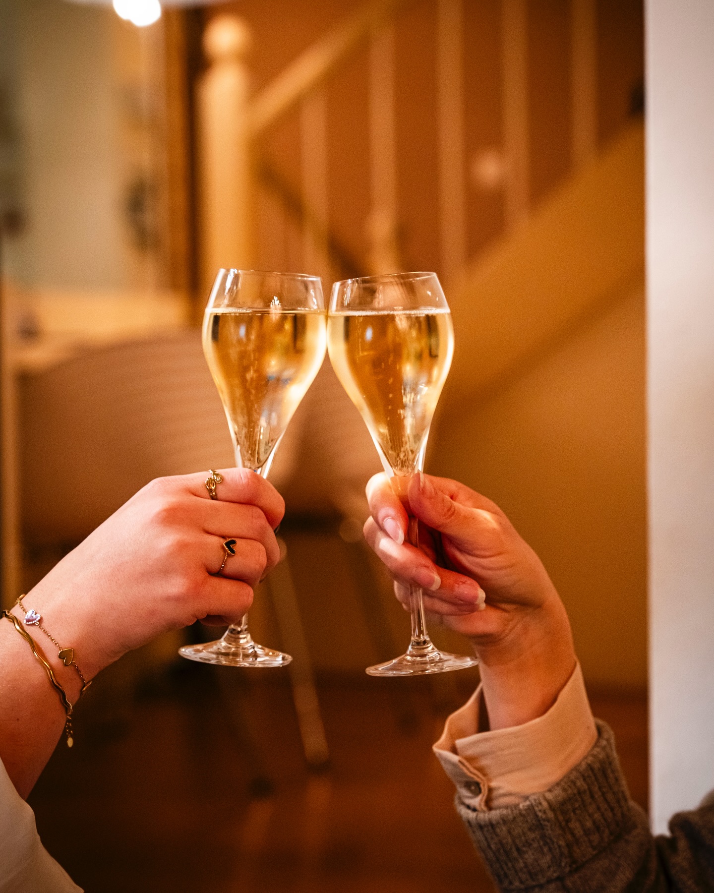 Op 31 december zijn we geopend! Met de ‘gewone’ kaart en je kan ook kiezen voor het 4 gangen Chef’s Menu. We werken die avond met 2 zittingen en eigenlijk zitten we voor de 2e zitting al voor een groot gedeelte vol… Dus reserveer nog snel!!! www.degoudenbock.nl #tippie