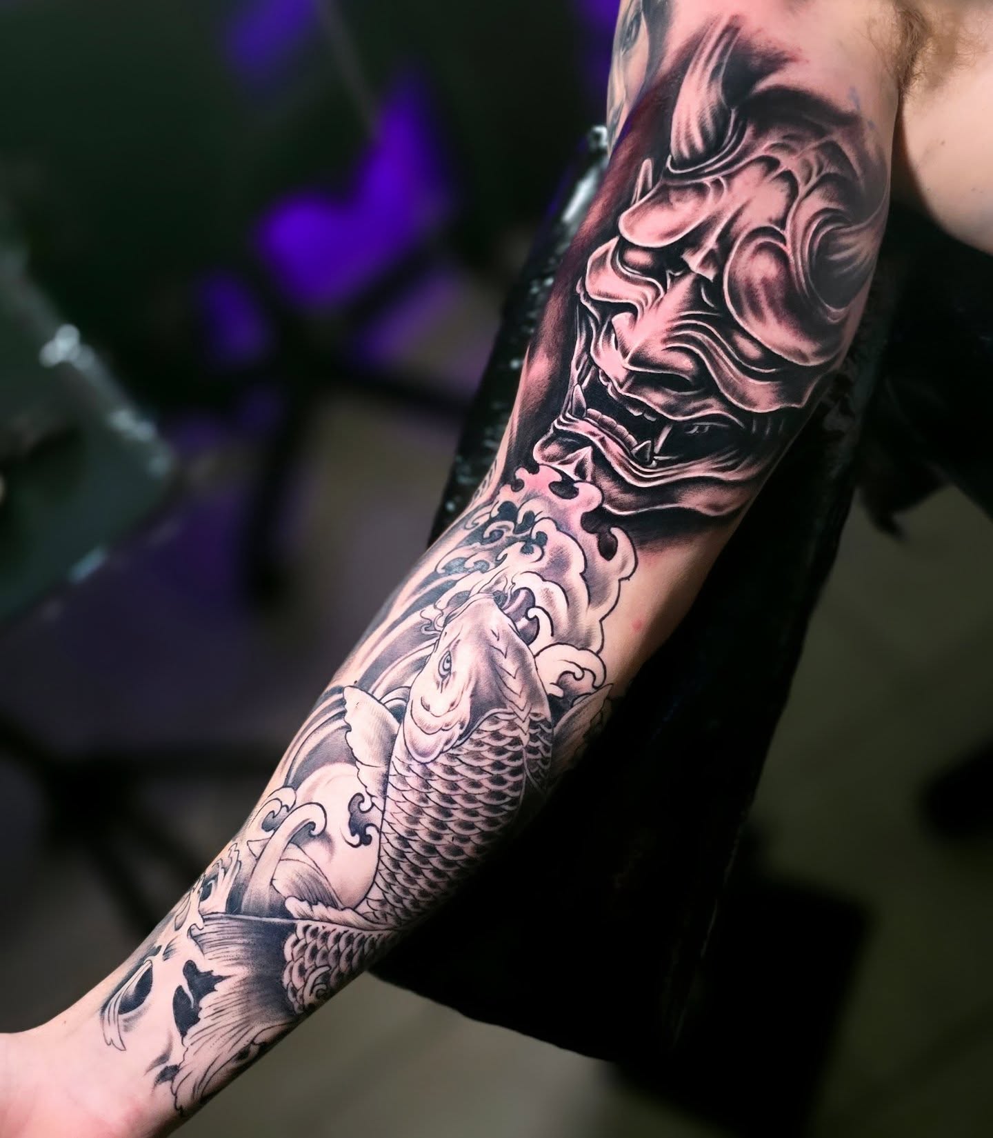 ONI MASK
Loved this Japanese inspired tattoo the other day!
Bit of useless knowledge: an Oni mask is masculine demon mask whereas a Hannya mask represents a jealous female demon