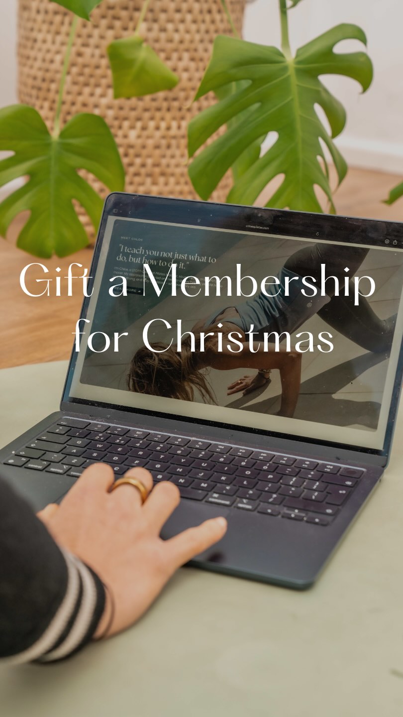 🎁 This Christmas, give someone the gift of feeling good in their body & mind ❤️✨
A Chloe’s Pilates membership offers Pilates-inspired workouts, strength, mobility, and a year of wellness -not more clutter!
Such a thoughtful gift for someone who deserves some time for themselves.
Gift it via the link in my bio💫💕
#pilates #pilatesinstructor #pilatesinspiration #wellnessgift #christmasgifts #giftideas #cotswoldslife #movementismedicine #pilatescommunity #pilatesathome #onlineworkouts #wellbeingjourney #mindbodyconnection #christmaswellness #strongnotskinny #womenwhoworkout #healthylifestyle #pilatesmembership