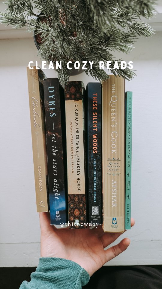 ✨ Which book would you choose?
I'm currently cozied up with The Unselected Journals of Emma M Lion volume 5. It is my second time reading Emma's journals and they're simply the coziest! 💖
👋🏽 The list I shared today:
❄️ These Silent Woods by Kimi Cunningham Grant
❄️ The Queen's Cook by Tessa Afshar @tessaafshar
❄️ The Unselected Journals of Emma M Lion by Beth Brower @bethbrower
❄️ Set the Stars Alight by Amanda Dykes @amanda_spins_stories
❄️ Edenbrooke by Julianne Donaldson
❄️ The Curious Inheritance of Blakely House by Joanna Davidson Politano
👉🏽 Check out my #livingbooklegacy friend's posts today for more cozy book suggestions:
@moraviapress
@juiceboxhomeschool
@treasuredhourbookshop
.
.
#cleanfiction #cozyfiction #booksformoms #winterreads