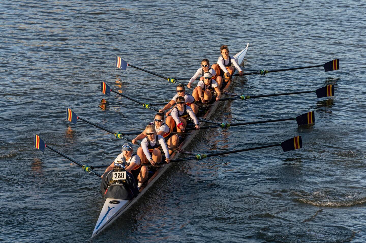 Wallingford Head
A great day for the club measuring against the competition on the Thames, with both women’s VIIIs winning their respective bands 🥇 and both men’s matched VIIIs showing respectable results.
W8+ (A) 1/10 band 2 🥇
W8+ (B) 1/6 band 3 🥇
M8+ (A) 4/7 band 2
M8+ (B) 5/7 band 2
📸 @allmarkone
🚣🏻♀️ @filippiboats_official @filippiboats_uk
#wallingfordhead #yeahcity #rowing #aviron #rudern #canotaggio #weloverowing