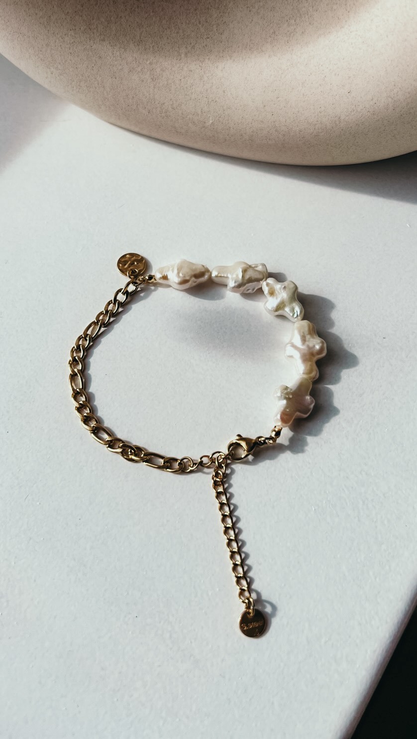 Handcrafted jewelry >>
#brandgioielli #gioiellifattiamano #handmadejewelry #handcrafted #jewelrybrand