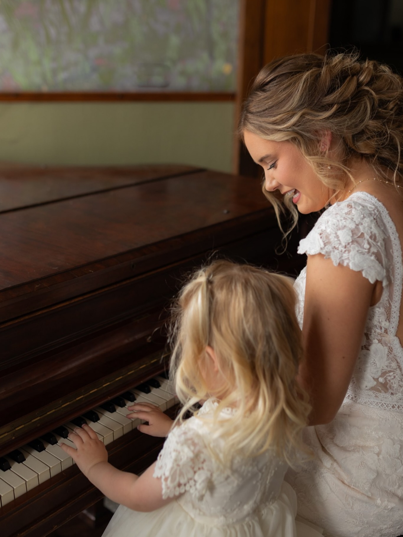 Gentle moments that weren’t on the timeline, but are memorable, soft, and sweet🎹🎼