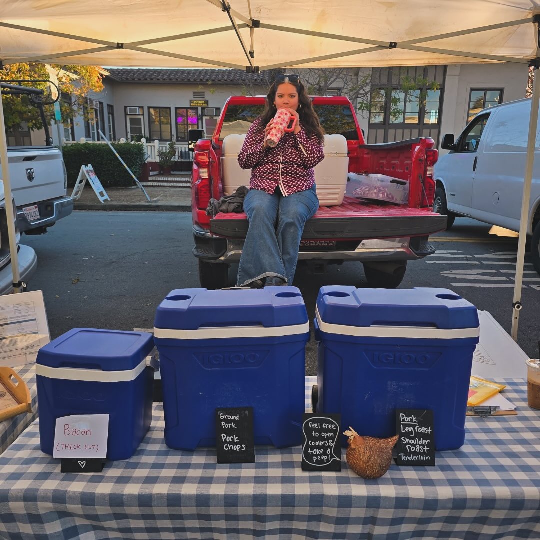 gimmie a ho if you got your funky pork fare! πβ¨πΈ thank you walnut park- until next szn! #walnutpark #pastureraisedpork #sonomacountypork #petalumalocal