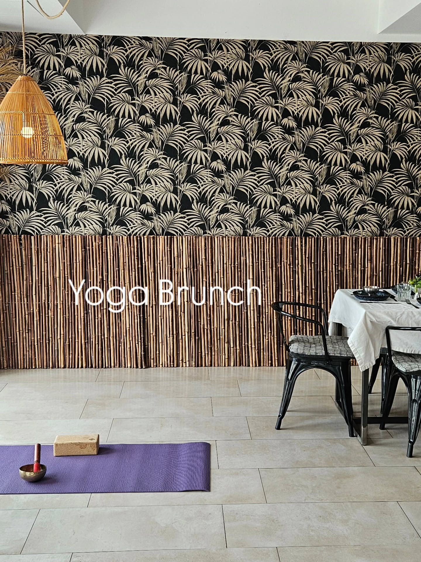 BLACK FRIDAY DEAL•
How we love & enjoy it •
50% for you & your Bestie •
YOGA BRUNCH
Unser letzter für dieses Jahr & mit ein bisschen Glück ergatterst du dir die letzten zwei Plätze.
Psssst 50% off!
(aka 1 Platz for free & einer zu verschenken)
Sonntag, 30. November
🧘🏼♀️ 9.30 Meditation & Yoga
☕️ 11.00 bunter Brunch mit Glühweini
@alavu, 93149 Nittenau
49€
Nächster Sonntag passt dir nicht? Wie gut dass wir auch für 2026 Termine haben!
Für deine Teilnahme:
◇ Beitrag liken
◇ Folge @alavu & @christina_baueer
◇ Kommentiere mit wem du das Sonntagsg'fühl erleben magst
◇ Daumen drücken
Rabattaktion & Gewinnspiel läuft bis Sonntag, 23.11.25 23:55 Uhr. Gewinnerbenachrichtigung via Nachricht.
Unsere Yoga Brunch Termine für 2026 stehen fest & falls du vorher in den Genuss von Yoga und so viel mehr kommen magst, bei meinem Januar & Februar Retreat gibt es noch einen Platz
♡ Beides Link in bio.
Wir sind gespannt & schicken nachhaltige Shoppinggrüße!
Love, Chrisi & Alavu Team
#blackfridaydeal #nachhaltigerblackfriday #blackfriday #yogabrunchregensburg #yogabrunch #weihnachtsgeschenk #zeitverschenken #alavunittenau