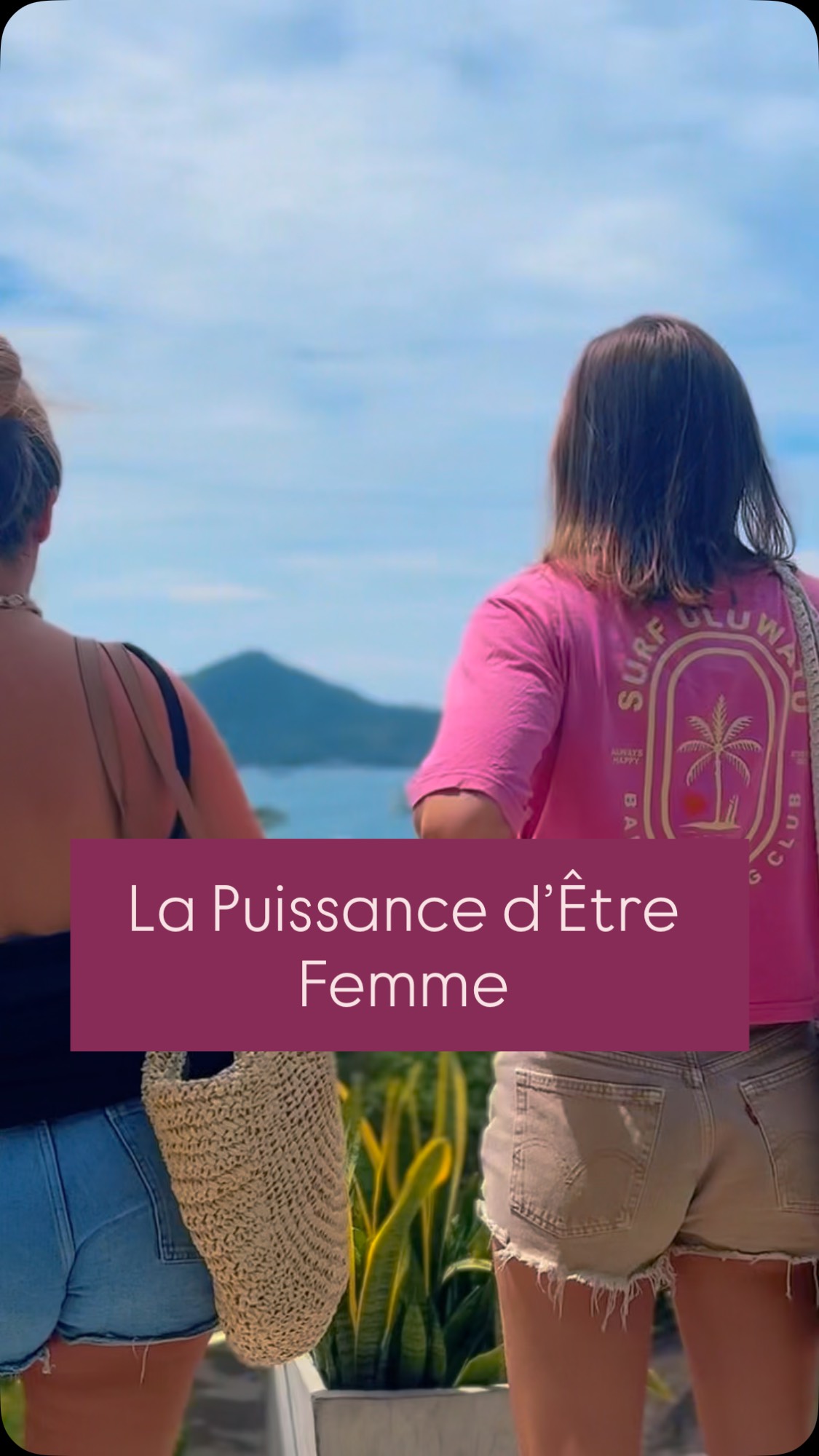 🌺 Mahina Women’s Harmony
Un espace pour souffler, comprendre, transformer.
Un cercle où l’on renaît un peu, où tout s’aligne à nouveau.
Merci aux femmes présentes hier… votre puissance me bouleverse à chaque fois.
✨ Dis-moi en commentaire :
Quel thème tu aimerais explorer au prochain cercle ?
cercle de femmes – féminité – renaissance – sororité – puissance - cycle féminin - Koh Samui – bien-être – féminin sacré – guérison – alignement