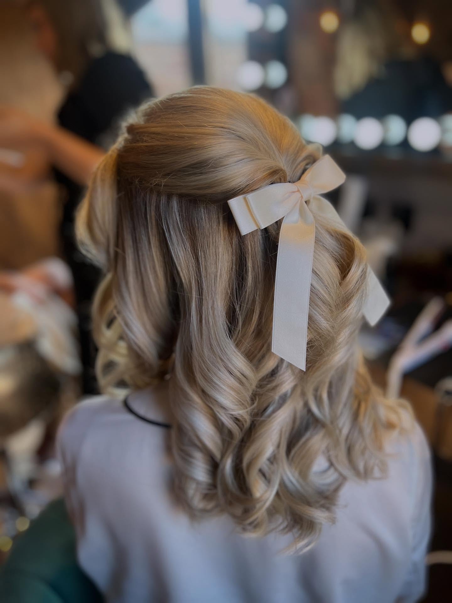 Who doesn’t love the bow trend right now ❤️