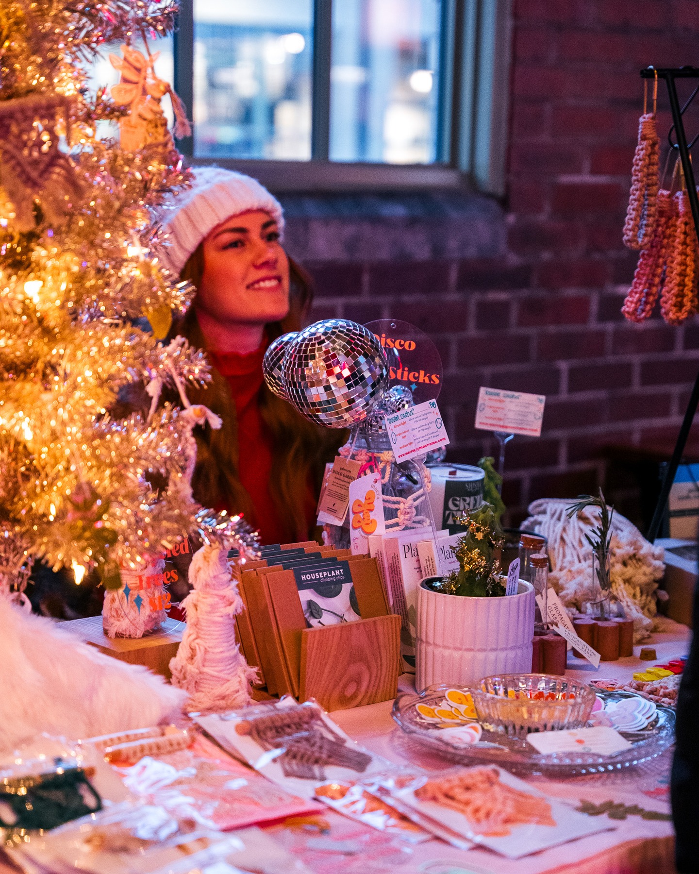 The Bottleworks Holiday Market is almost here, and it’s the perfect night of merry fun to wrap up your holiday shopping 🎁✨
Join us next Thursday, December 18th from 5–9 p.m. as The Garage Food Hall fills with local pop-up vendors offering unique, handcrafted gifts and one-of-a-kind finds that are sure to bring cheer on Christmas morning.
Browse the market, sip something seasonal, and soak up the holiday spirit while you cross off your gift list. With delicious food from your favorite Garage spots for dinner, it's a can't-miss festive night in the Bottleworks District.
More at the link in bio! ❄️