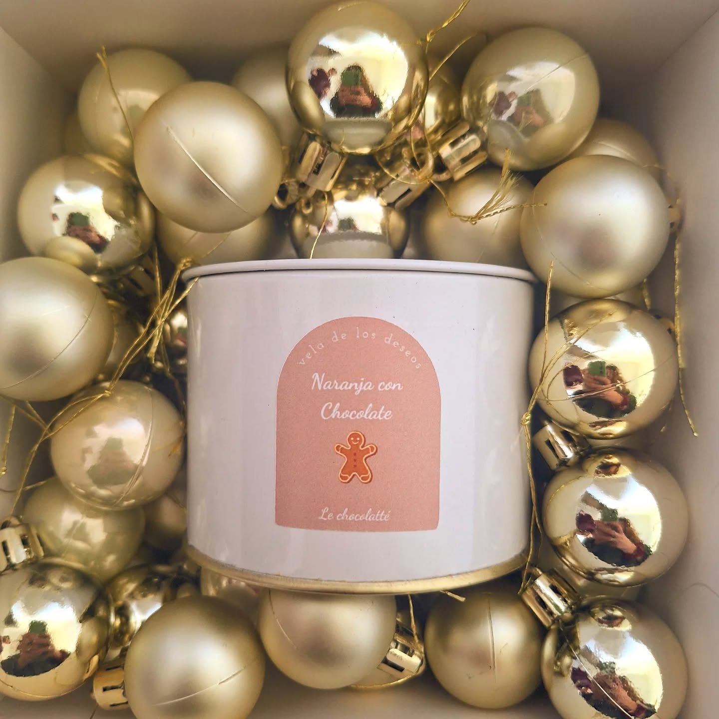 Faltan 30 dias para NAVIDAD!! Y en Le chocolatté queremos que disfrutes este diciembre mas que nunca🫶🏻, por eso vamos a hacer un fin de semana de puros descuentos para que te adelantes y consigas los regalos perfectos a un precio increible! Seguinos y estate atenta a nuestras historias🤶!
Tambien podes hacer tus pedidos de navidad personalizados a partir de 10 unidades! Escribinos y vemos tu presupuesto!! 🎄
www.lechocolatte.com.ar
#navidad #velas #regalosoriginales #regaloperfecto #regalosempresariales #velasaromáticas #velaspersonalizadas #emprendedores #design #descuentos