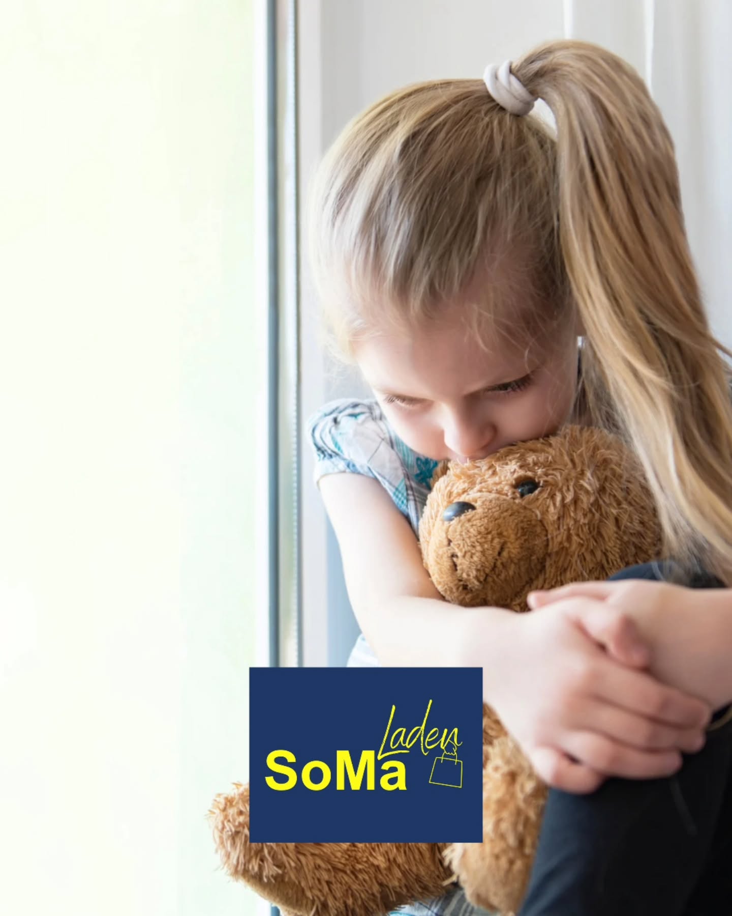 In der Vorweihnachtszeit ist die finanzielle Belastung für Familien in einkommensschwachen Haushalten besonders groß. Viele können sich die wichtigsten Lebensmittel für ein festliches Weihnachtsessen kaum leisten.
Bitte hilf uns dabei, genau diesen Familien ein Stück Wärme, Normalität und weihnachtliche Freude zu schenken.
Danke, dass du unterstützt und damit Weihnachten für Familien in Kärnten ein wenig heller machst.