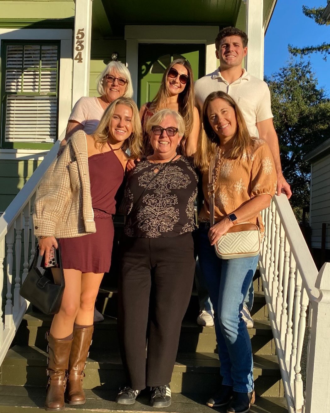 Awesome family and friends celebrating their birthday!🍇🍇🍷